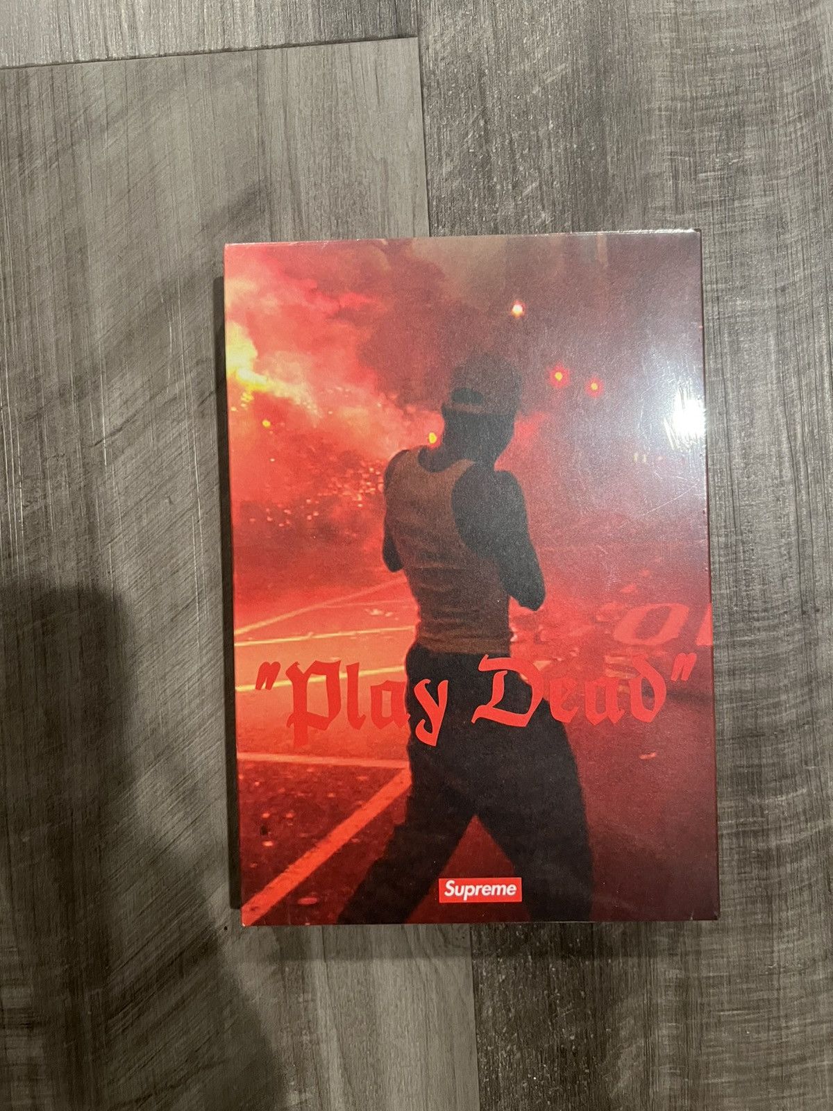 Supreme Rare FW22 Supreme Play Dead Book Multicolor 324 Pages Book Size ONE SIZE - 1 Thumbnail