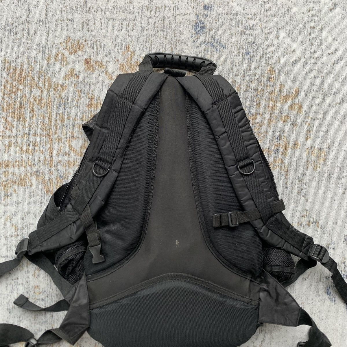 Oakley Vintage Rare Oakley Icon Backpack 1.0 Black - Y2K Bag Size ONE SIZE - 8 Thumbnail