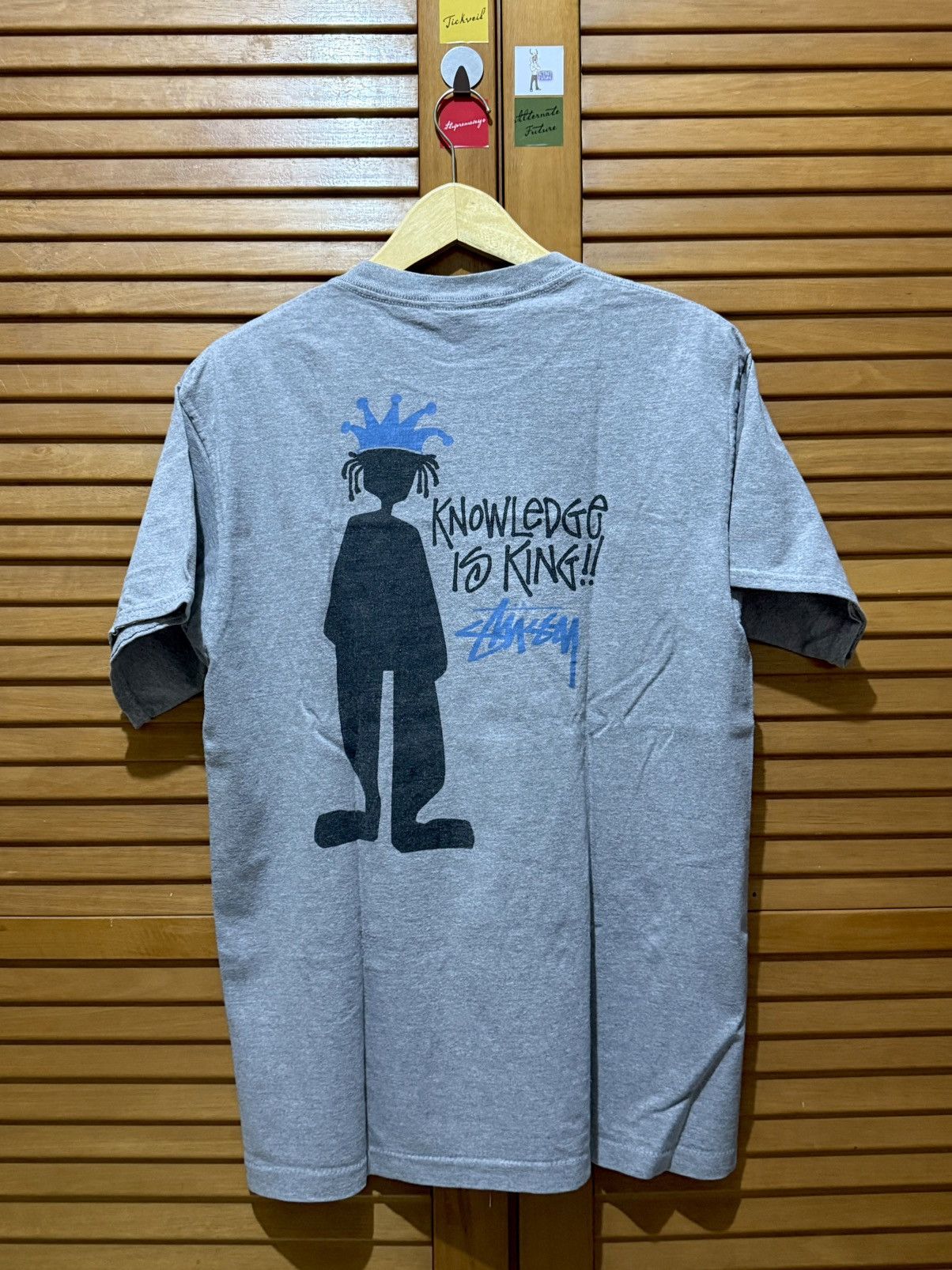 Stussy Stussy “KNOWLEDGE IS KING” 90s Vintage Tee Grey Size US L / EU 52-54 / 3 - 1 Thumbnail