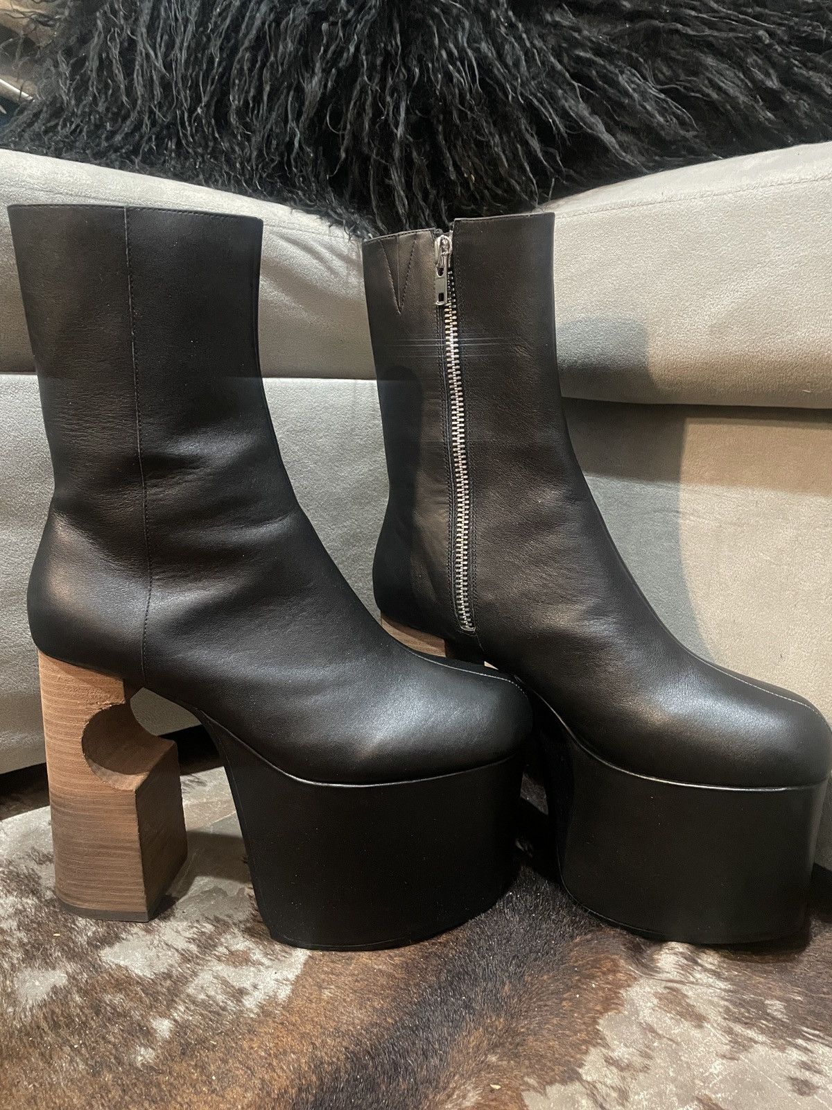 Other Syro Black Leather Platform Heel Boots Size US 11 / EU 44 - 2 Thumbnail