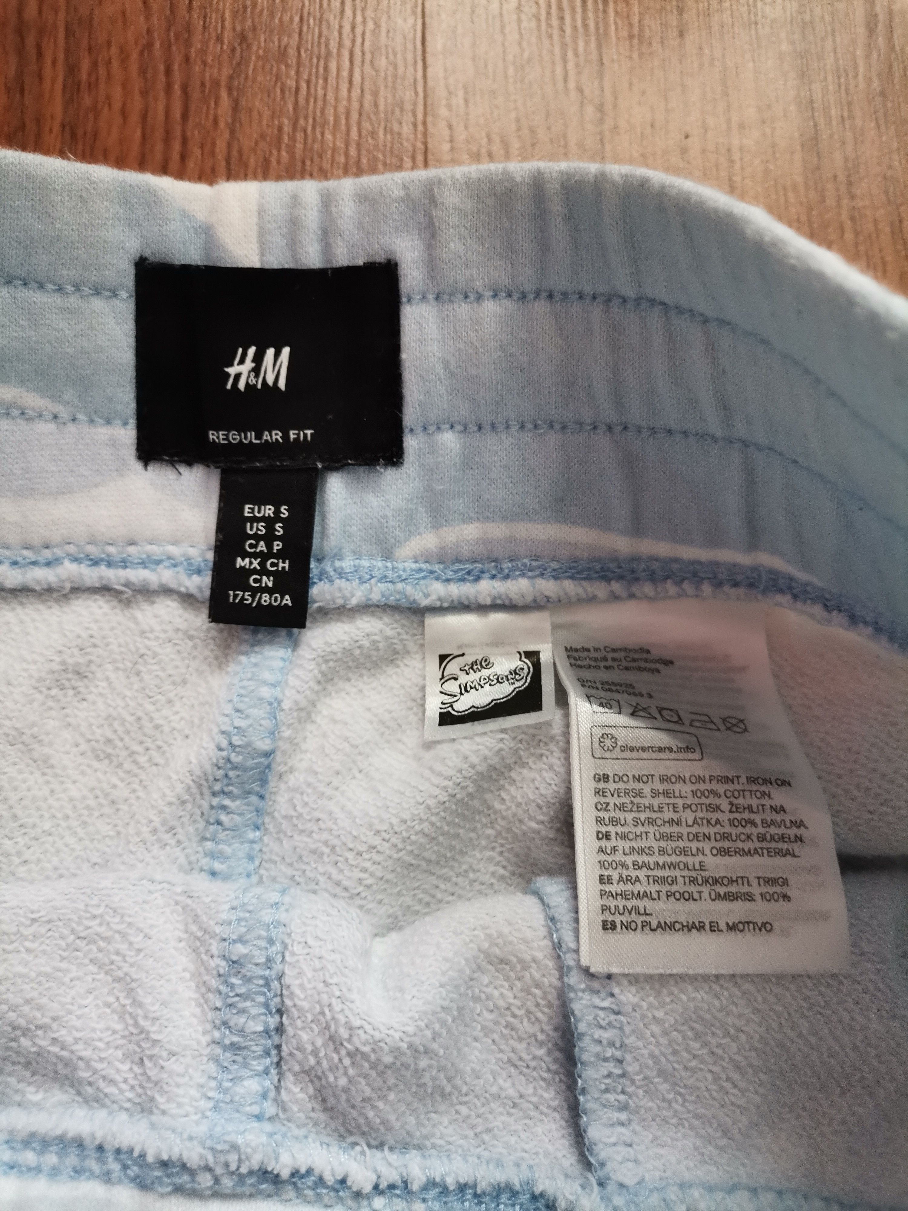 H&M × The Simpsons H&M x The Simpsons Shorts Size US 28 / EU 44 - 3 Thumbnail