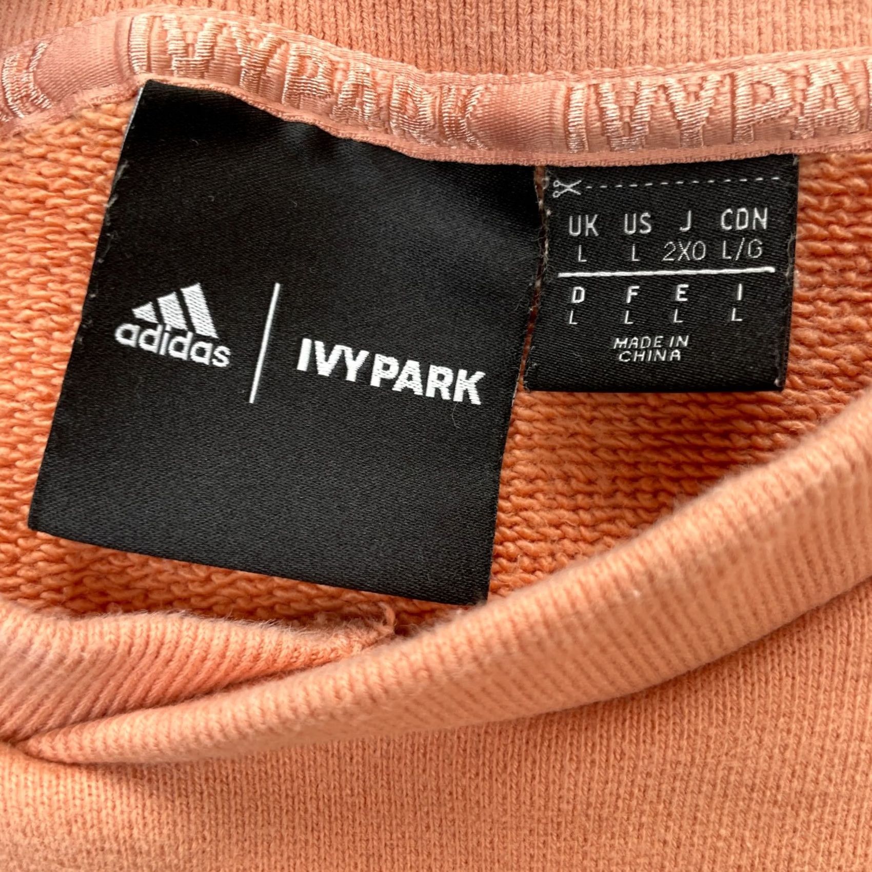 Adidas VINTAGE Adidas Ivy Park Sweatshirt Womens Large Pink Pullover Terry Fleece Lined Cotton Size L / US 10 / IT 46 - 3 Thumbnail