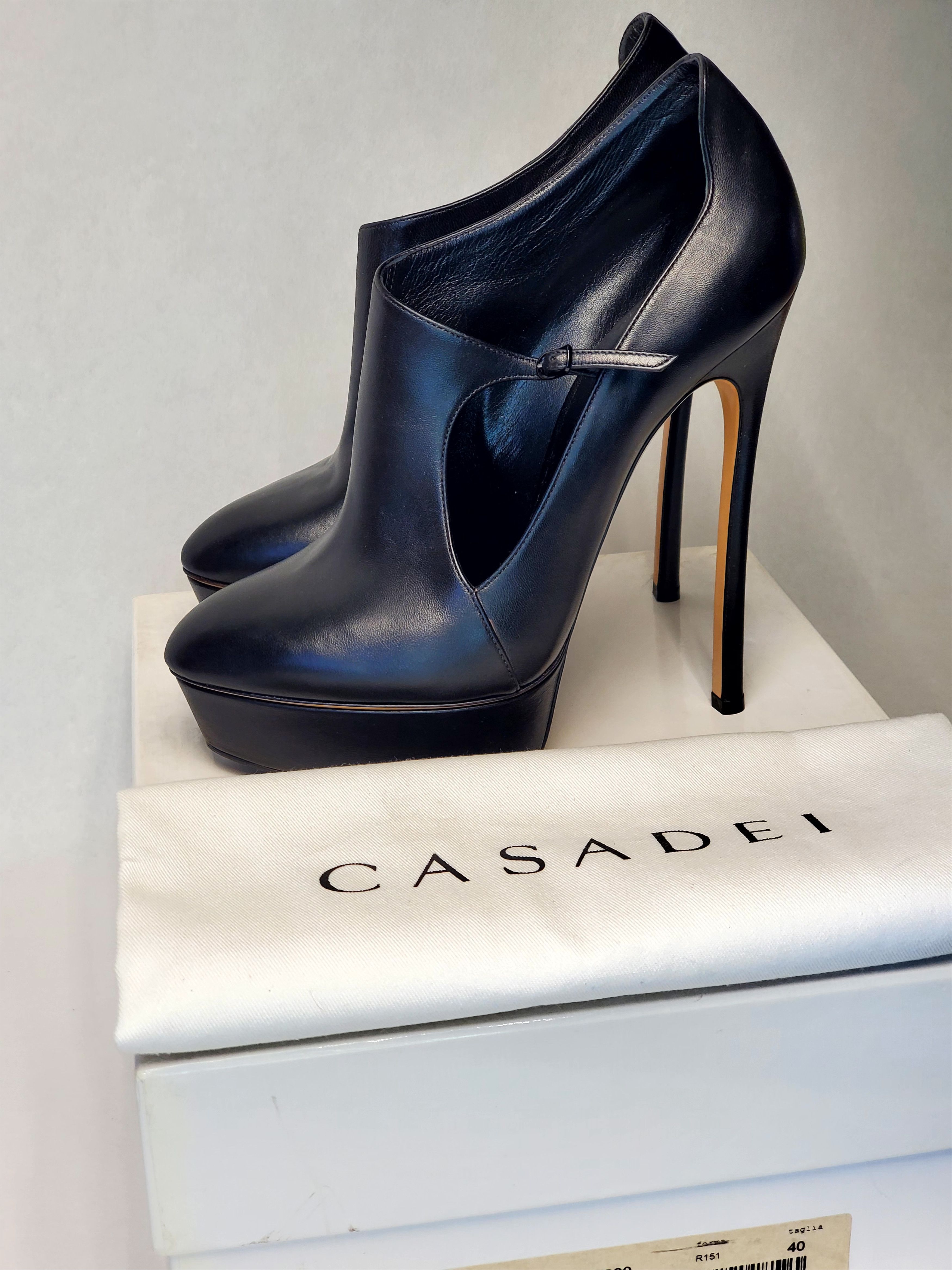 Casadei asadei Black Leather Ankle Boots 40 – New w/ Box & Dust Bag Size US 10 / IT 40 - 8 Thumbnail