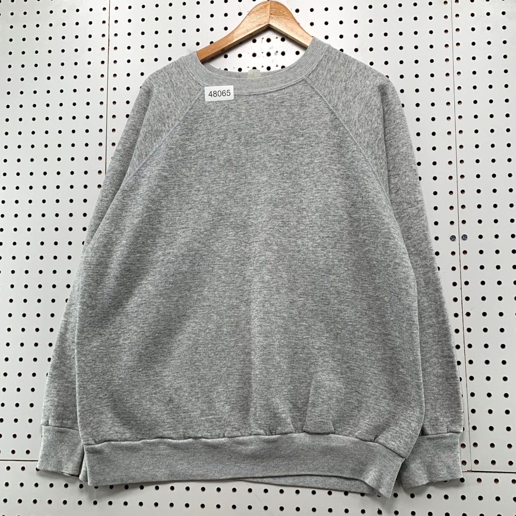 Vintage Vintage 80s Sweatshirt Mens Large Gray Heathered Gray Fleece Crewneck Made USA Size US L / EU 52-54 / 3 - 2 Thumbnail