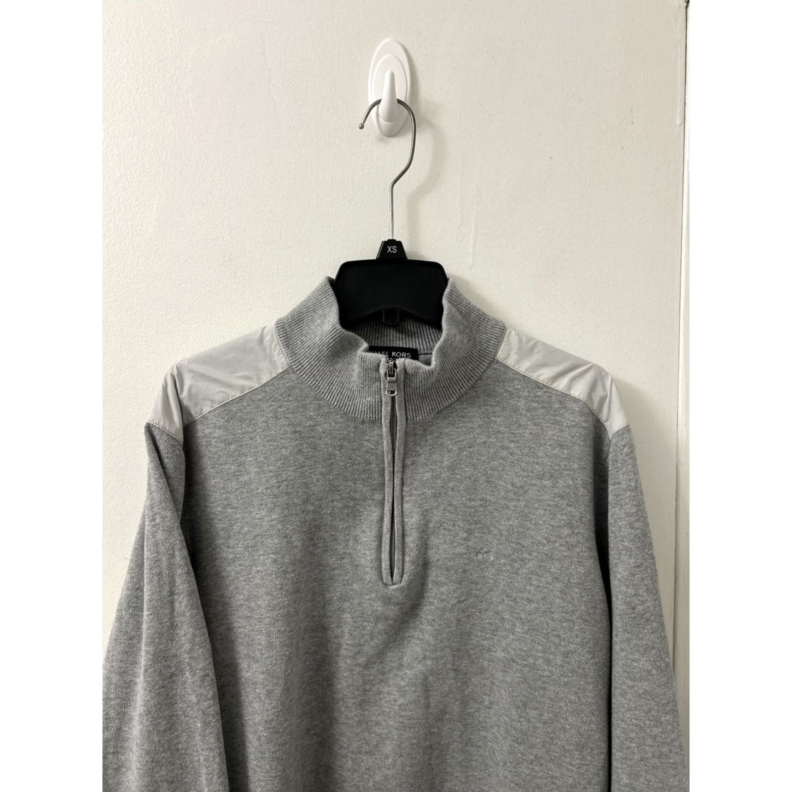 Michael Kors Michael Kors Sweater Mens L Gray 1/4 Zip Pullover Logo Knit 100% Cotton Long Sleeve Button-Up Casual Business Workwear Regular Fit 26”/22” Pit to Pit Size US L / EU 52-54 / 3 - 2 Thumbnail