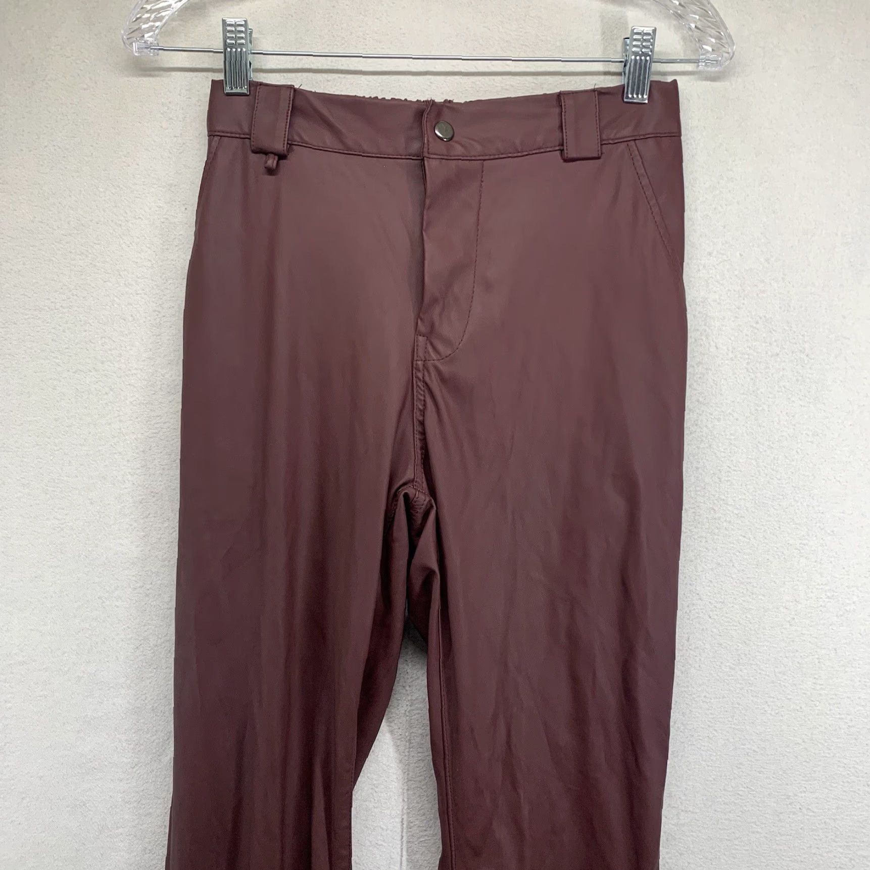 Vintage VINTAGE American Bazi Women's Faux Leather Joggers Tapered Slim Fit Burgundy Size Small Inseam 29" Party Business Size 28" / US 6 / IT 42 - 2 Thumbnail
