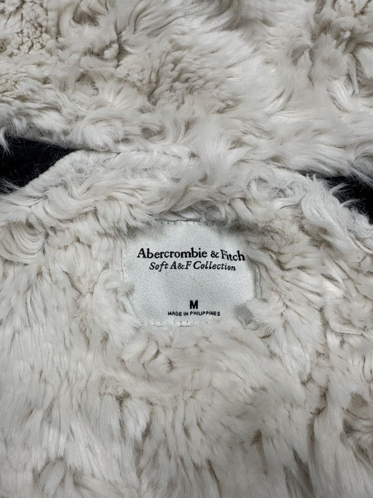 Abercrombie & Fitch Abercrombie & Fitch Fuzzy Sherpa Zip Hoodie Navy Y2K Vintage Size US M / EU 48-50 / 2 - 14 Thumbnail