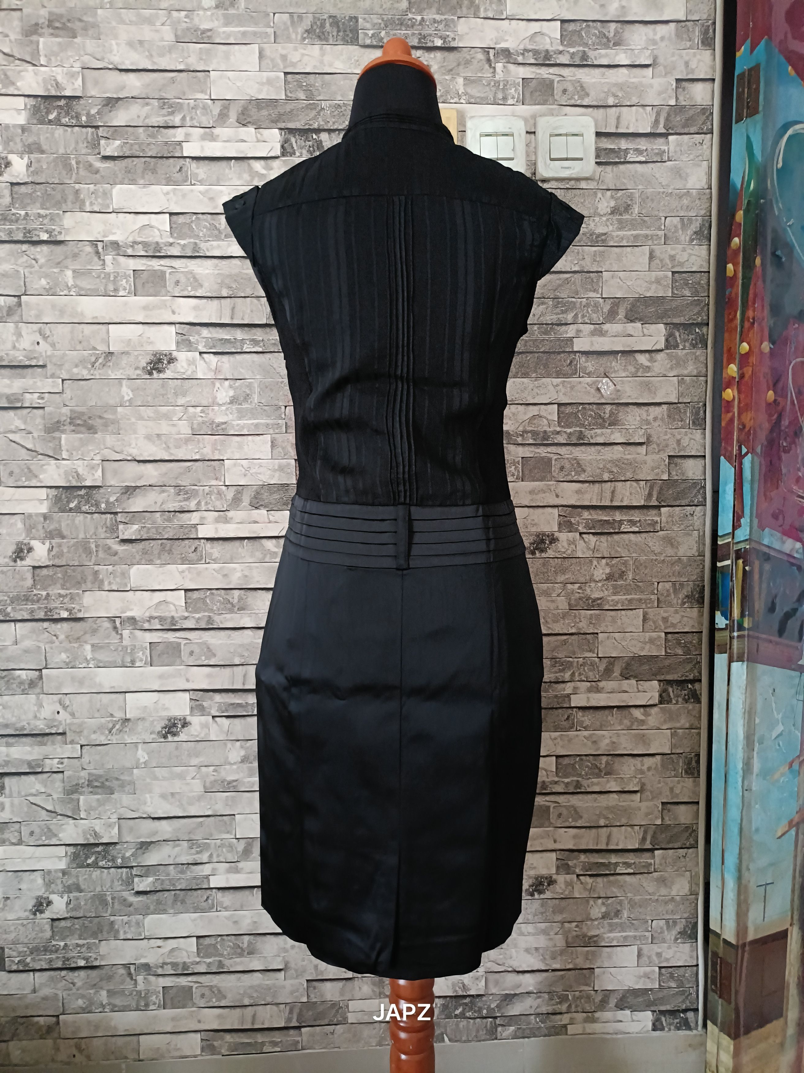 Renoma Renoma Paris formal pencil dress Size S / US 4 / IT 40 - 4 Thumbnail