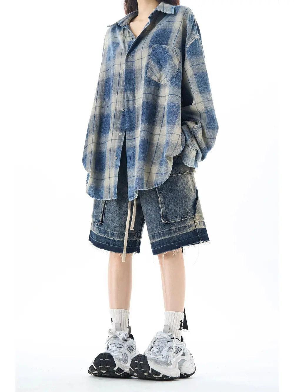 Japanese Brand Faded Gradient Wash Cargo Jorts, Baggy Denim Shorts Size US 32 / EU 48 - 3 Thumbnail