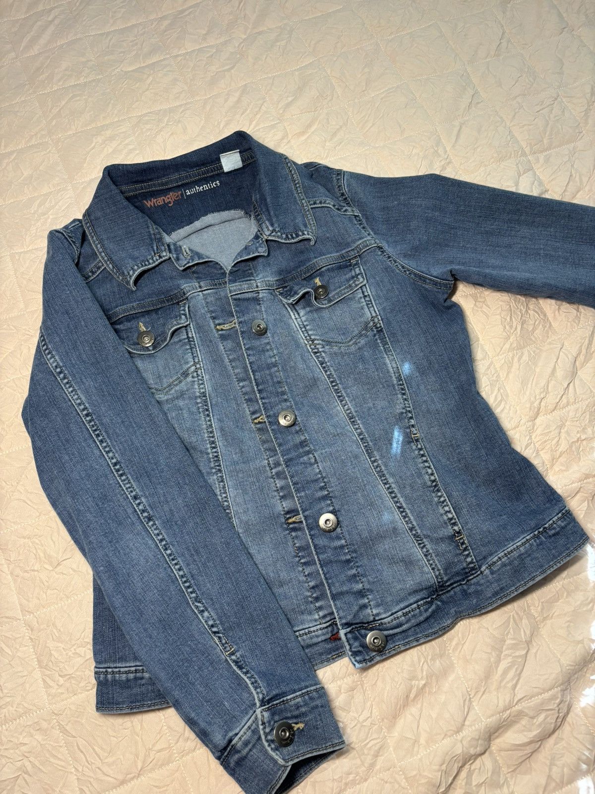 Wrangler Wrangler Authentic Denim Jacket Size L / US 10 / IT 46 - 1 Thumbnail