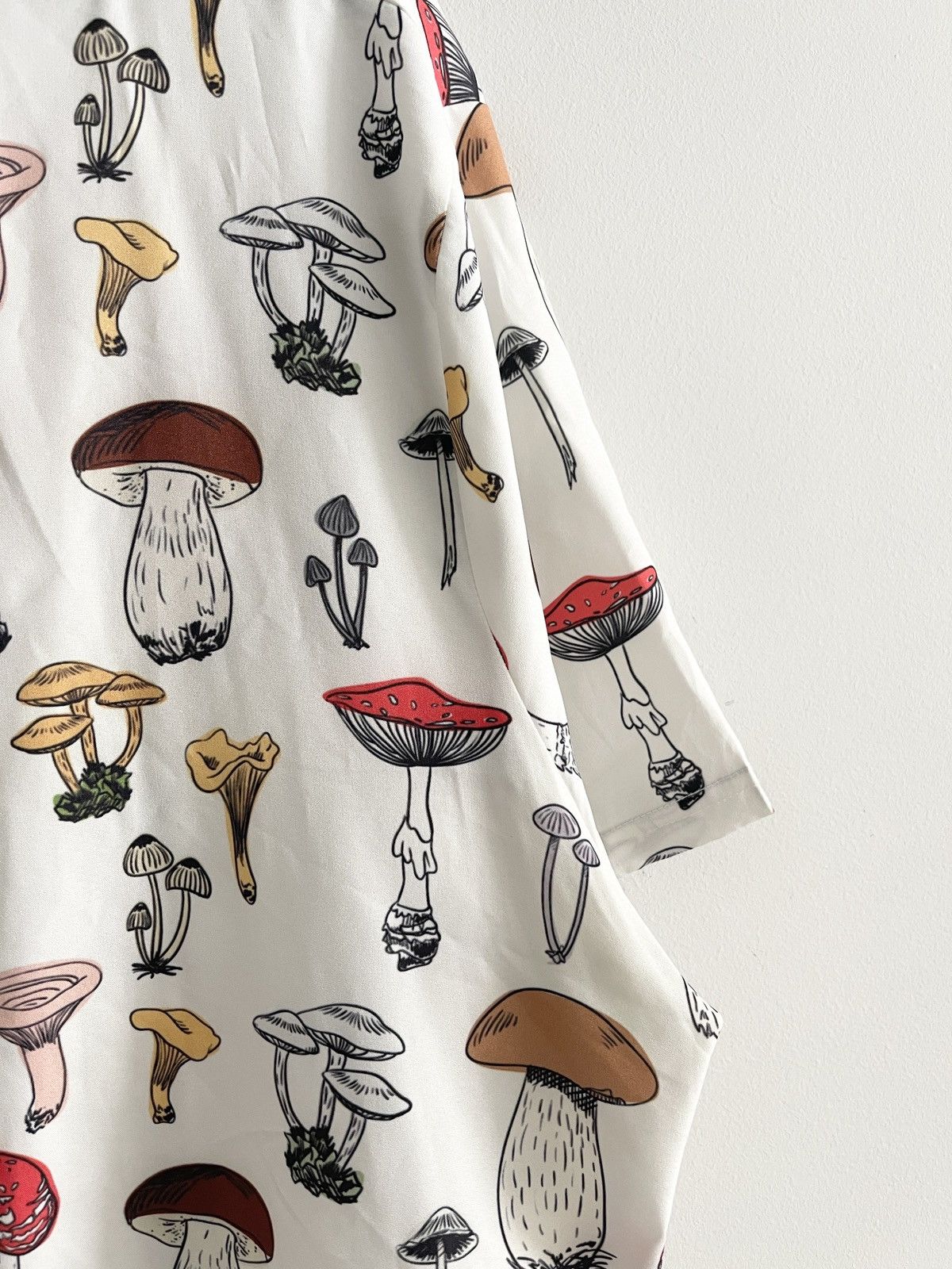 Other STEAL! Vintage 2000s Mushrooms Short Sleeves Shirt (2XL) Size US XXL / EU 58 / 5 - 4 Thumbnail