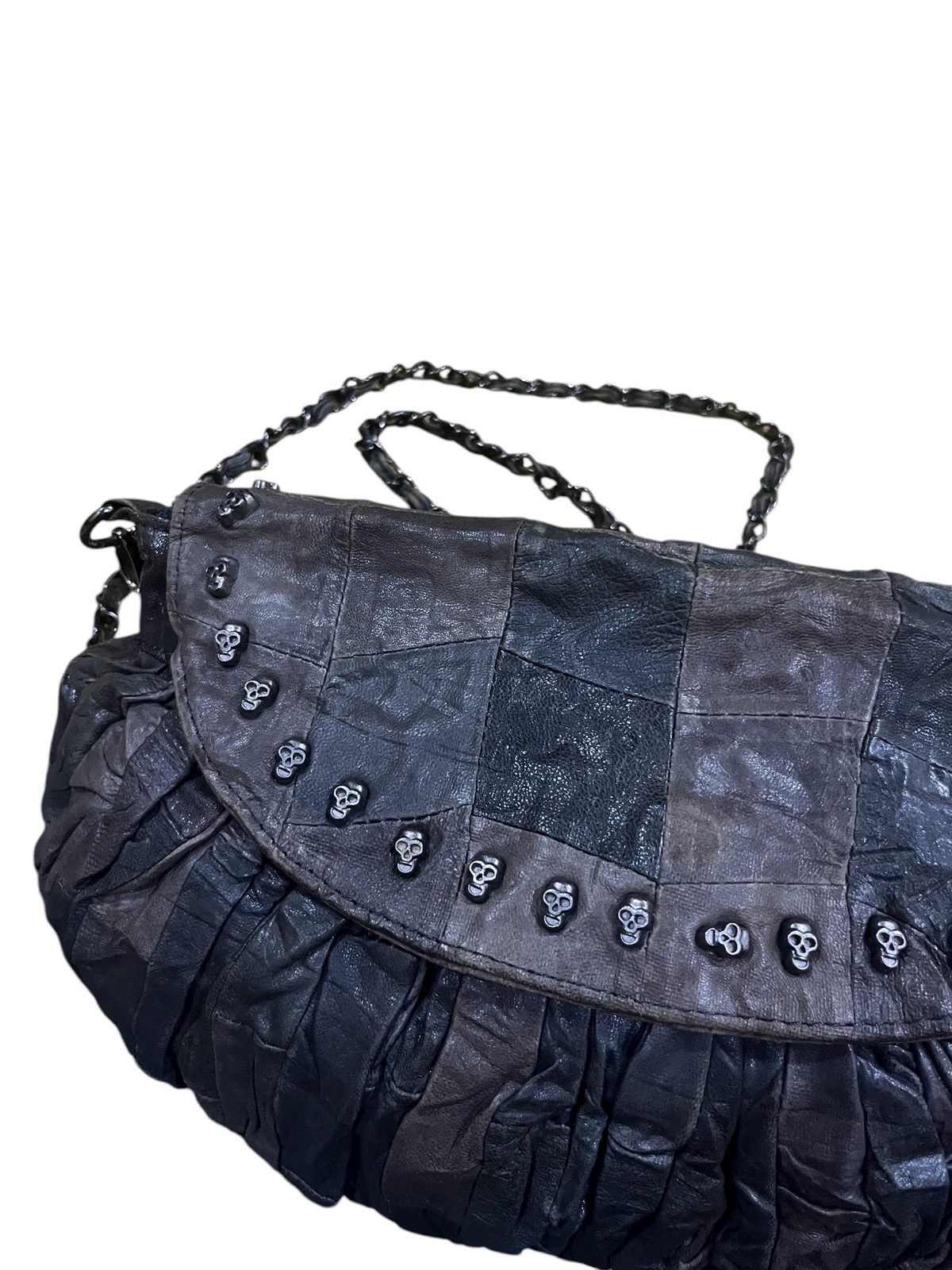 Japanese Brand vintage patchwork leather shoulder bag with skull studs Size ONE SIZE - 3 Thumbnail