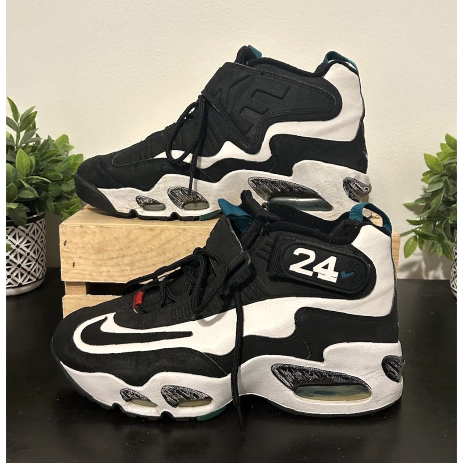 Nike Nike Air Griffey Max 1 HomeRun Derby 2012 Shoes Men Size 8 White/Black/Teal Size US 7 / EU 40 - 3 Thumbnail