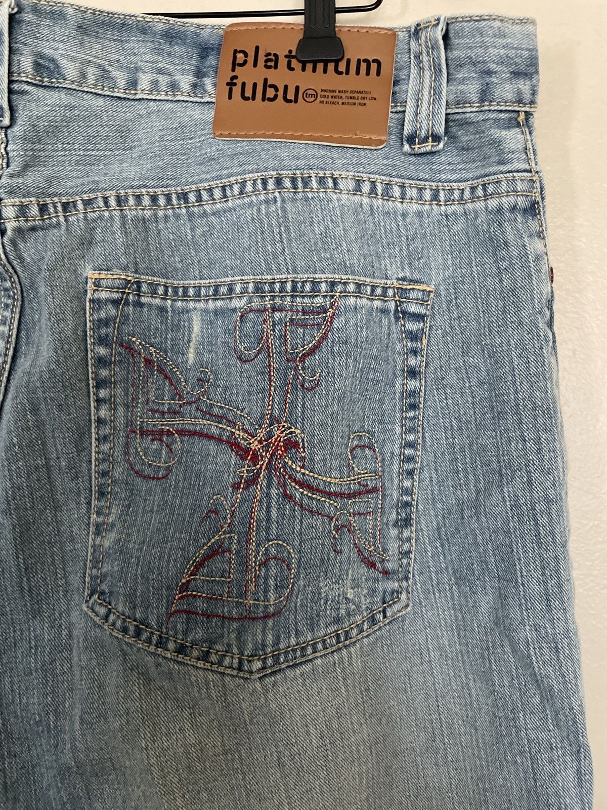 Fubu × Southpole Crazy FUBU Platinum Y2K Wide Leg Baggy Jorts Denim Shorts 40 Size US 40 / EU 56 - 9 Thumbnail