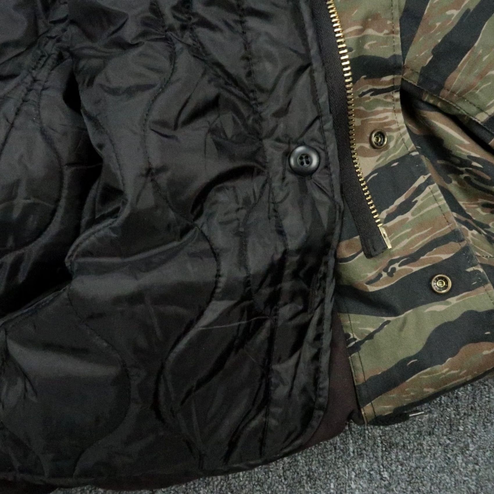 Rothco Rothco M65 Field Military Jacket Men Large Brown Black Green Tiger Stripe Camo Size US L / EU 52-54 / 3 - 6 Thumbnail