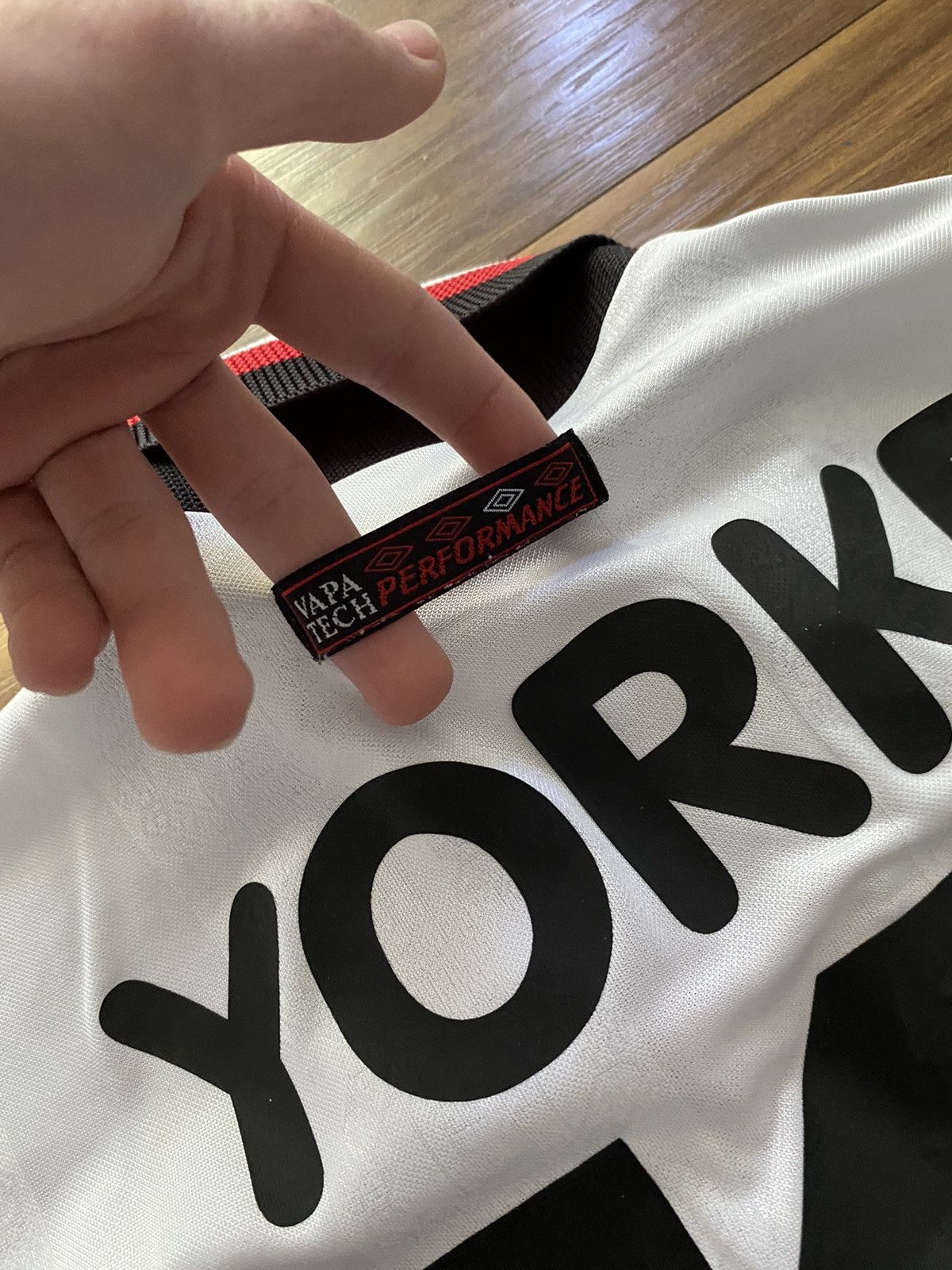 Umbro × Vintage Manchester United 1997 - 1999 shirt jersey Umbro Yorke #19 Size US M / EU 48-50 / 2 - 10 Thumbnail