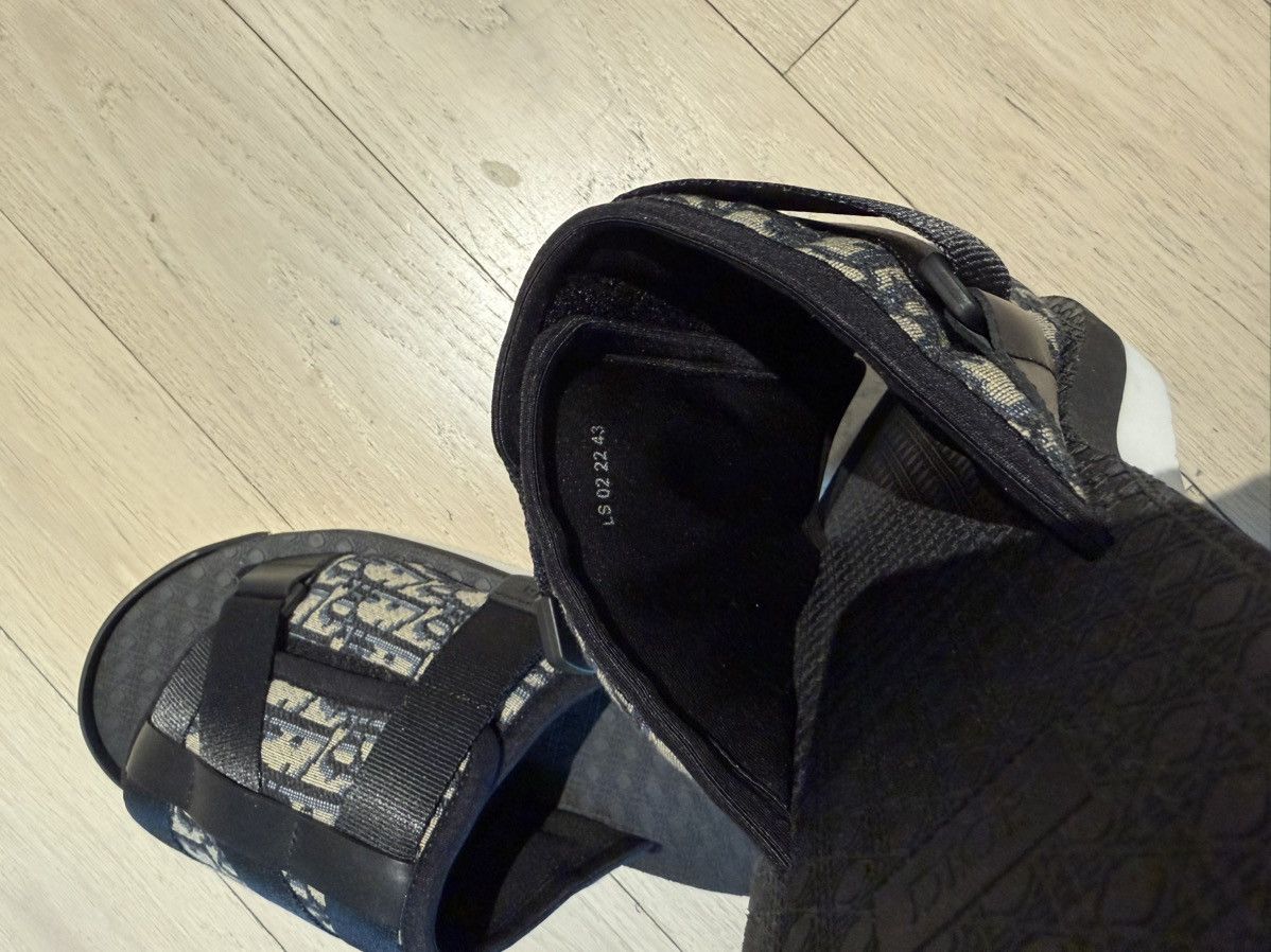 Gucci Off The Grid slide