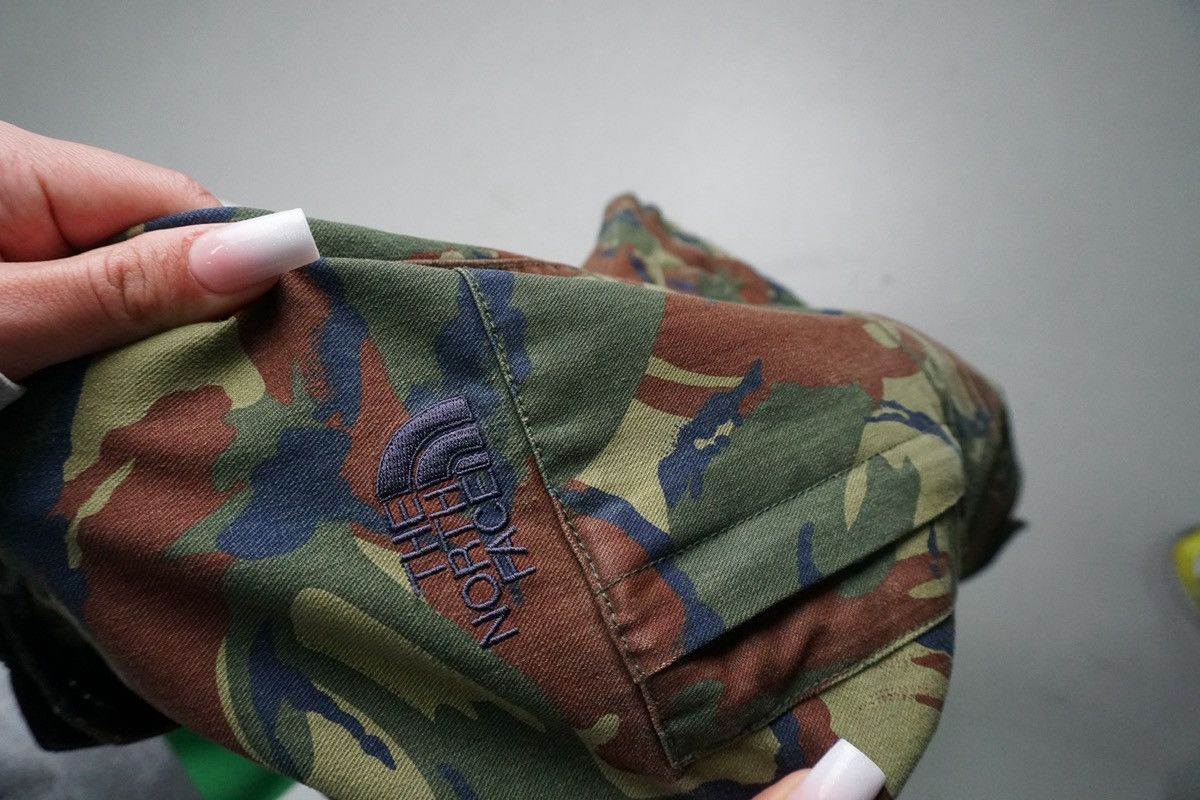 The North Face Purple Label The North Face Purple Label Camo Jacket Size US L / EU 52-54 / 3 - 4 Thumbnail