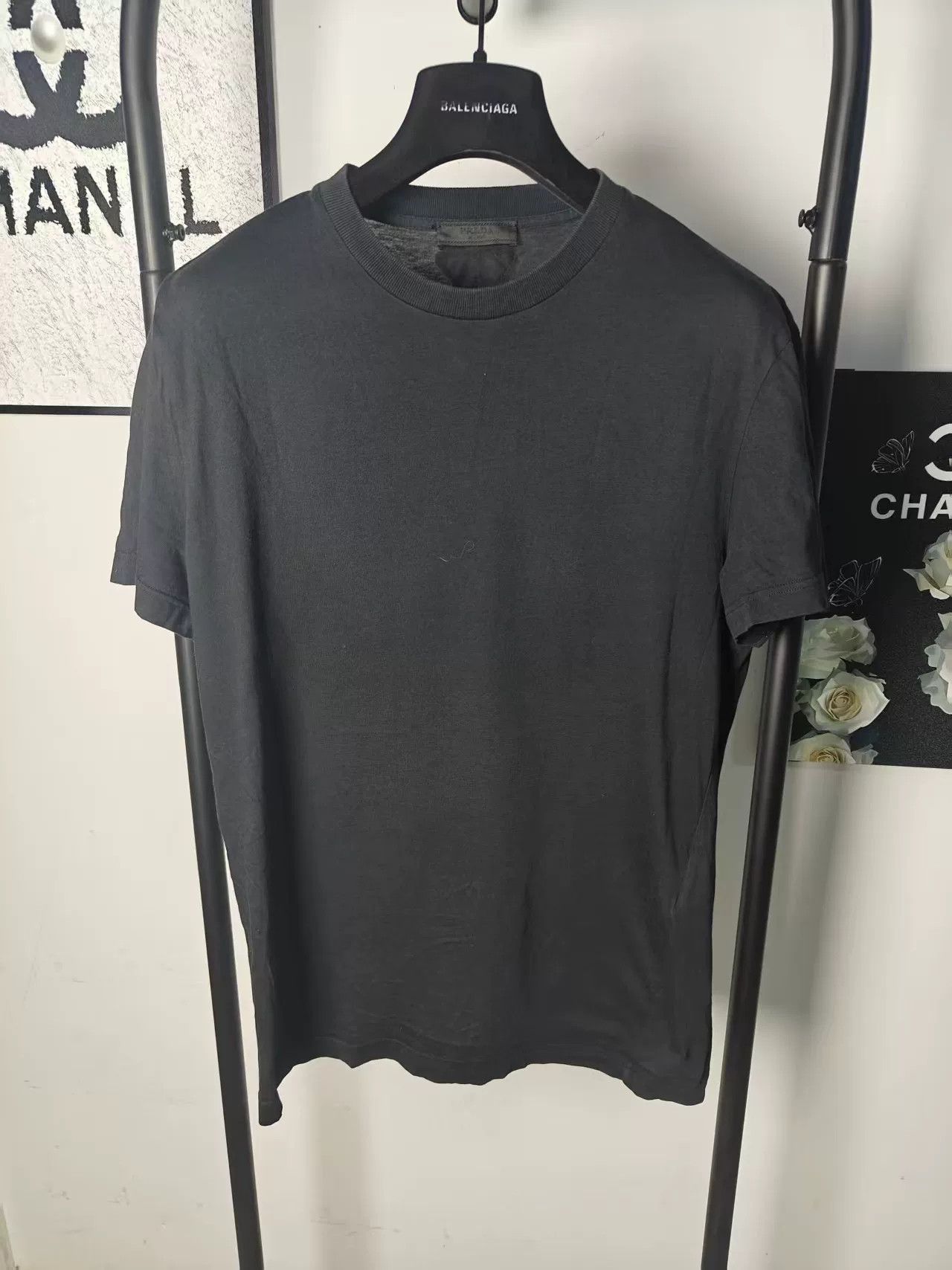 Prada Authentic Prada Triangle Logo Short Sleeve Tee Size US M / EU 48-50 / 2 - 1 Thumbnail