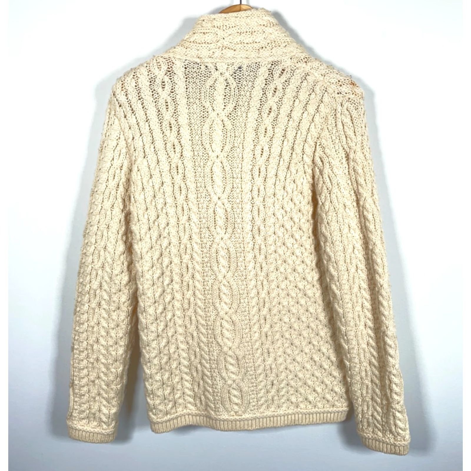 Vintage VINTAGE Aran Mor Cardigan Sweater Women's Large Ivory Natural Wool Heavyweight 90s Ireland Size L / US 10 / IT 46 - 2 Thumbnail