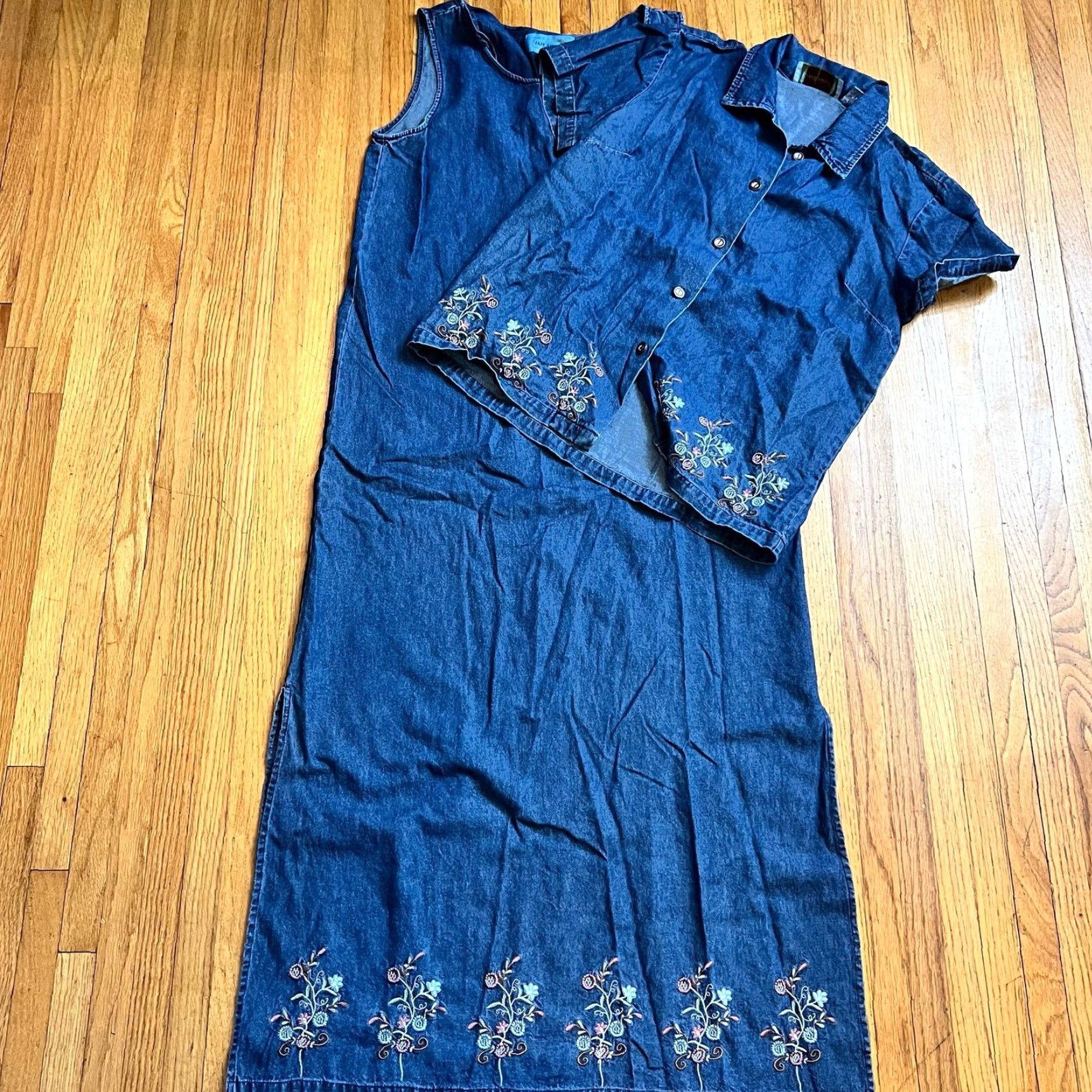Denime VINTAGE JANE ASHLEY DENIM FLOURALOFTICOSHIRT WOMENS M ]] User: VINTAGE JANE ASHLEY DENIM FLOURALOFTICOSHIRT WOMENS M Size M / US 6-8 / IT 42-44 - 2 Thumbnail