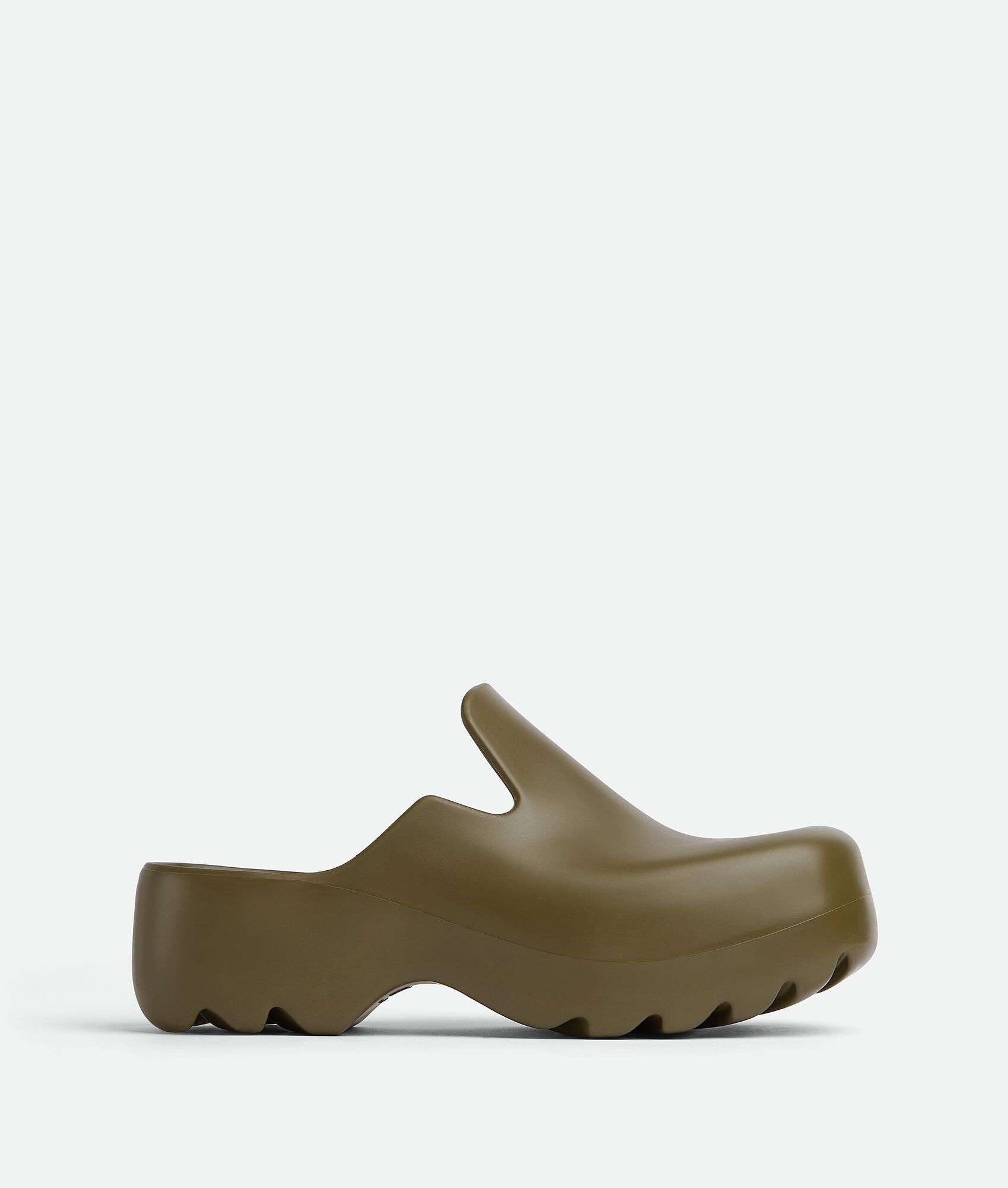 Bottega Veneta o1w1db10225 Rubber Flash Clogs in Olive Green Size US 8 / EU 41 - 1 Thumbnail