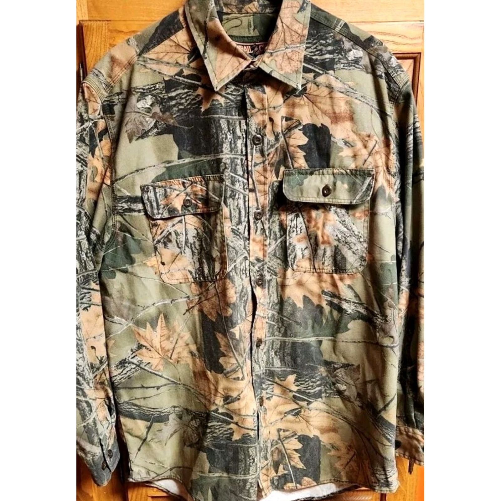 Vintage Trail Crest Shirt Men's XL Camo Button Up Twill Wood Vintage Long Sleeve Outdoor Casual Workwear Shirt Size US XL / EU 56 / 4 - 2 Thumbnail