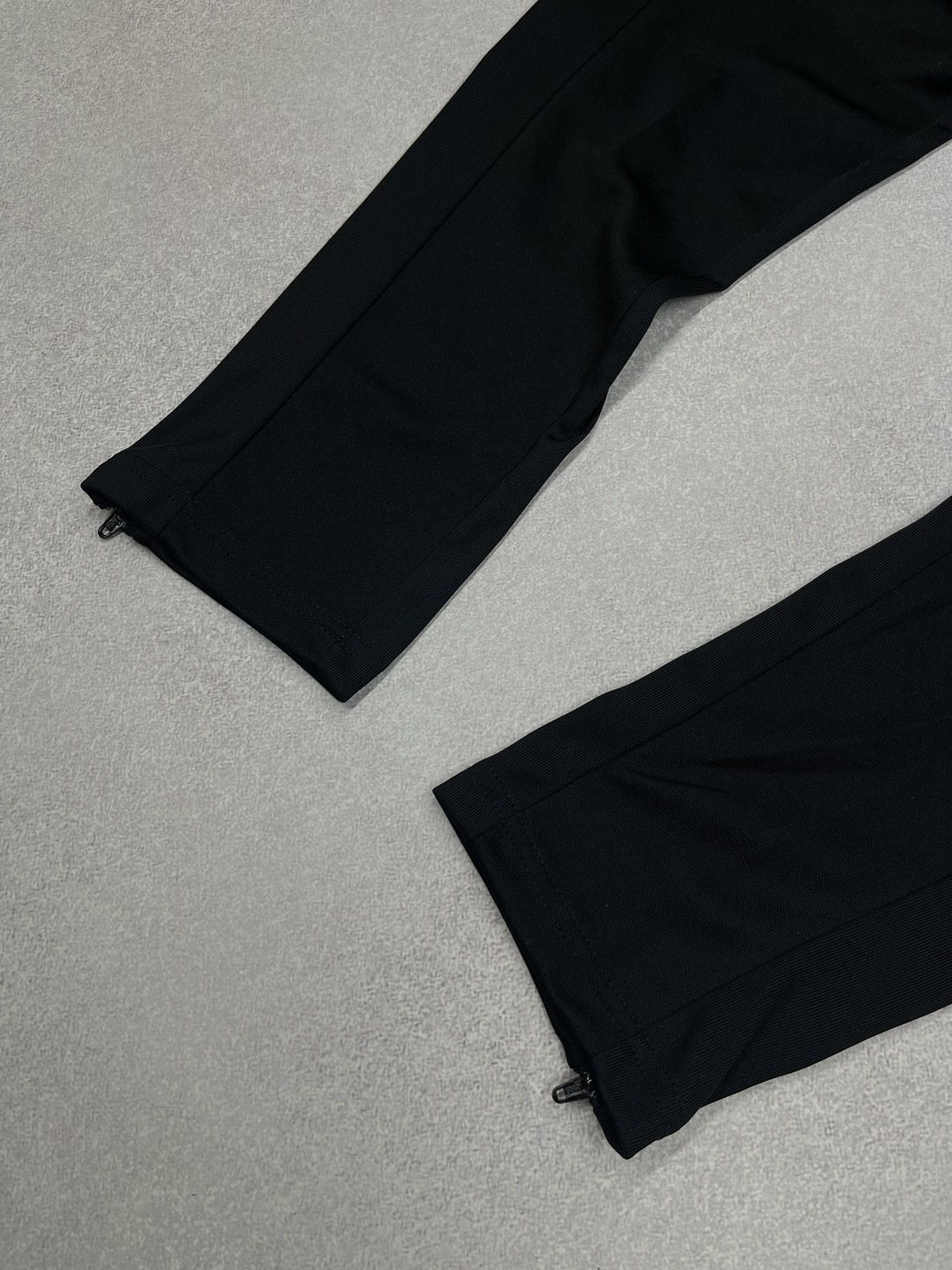 Adidas Mens Adidas Celtic Black Sweatpants Aeroready Soccer Jersey Size US 30 / EU 46 - 7 Thumbnail