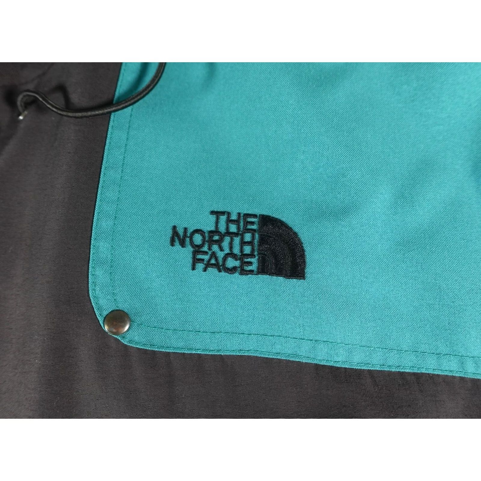 The North Face VINTAGE The North Face Extreme Gear Jacket Mens L Black Hooded Anorak Ski Size US L / EU 52-54 / 3 - 2 Thumbnail