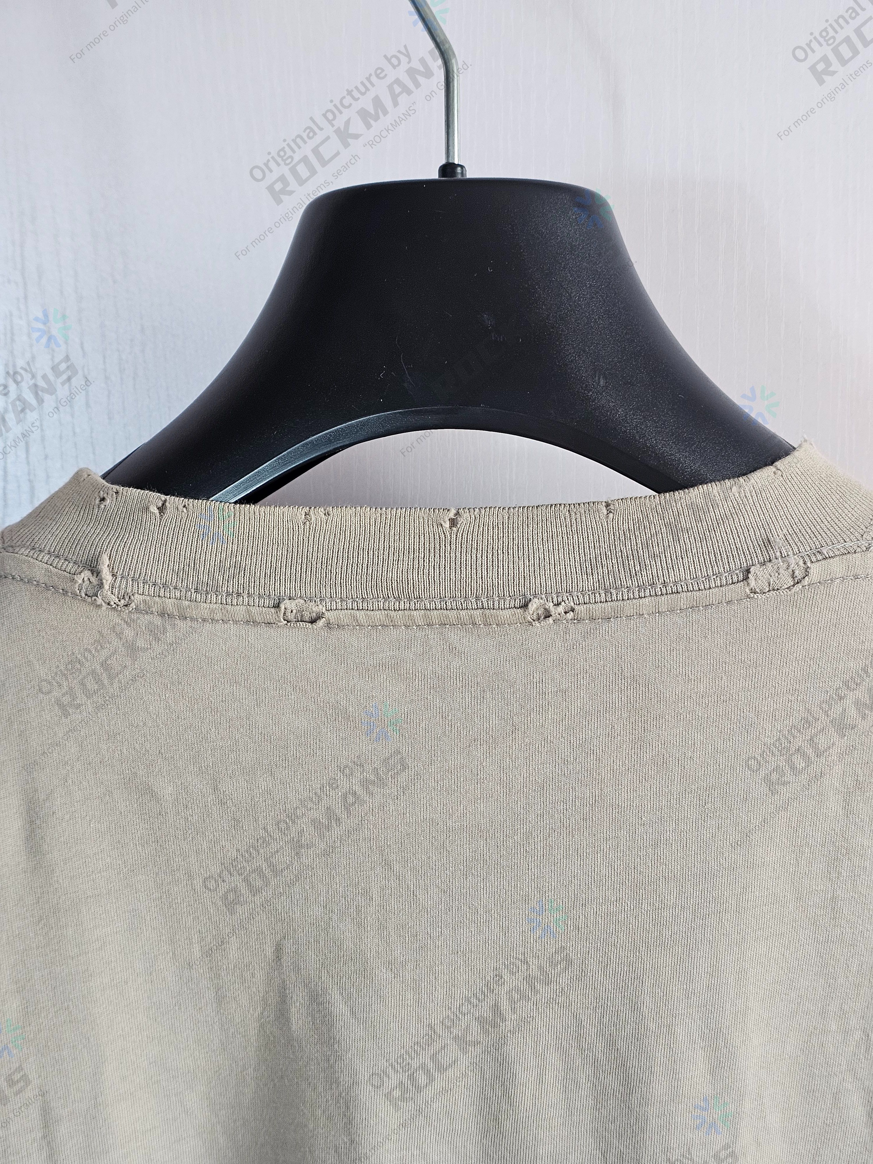 Balenciaga Balenciaga distressed pixelated Logo Oversize T-shirt Size M Size US M / EU 48-50 / 2 - 6 Thumbnail