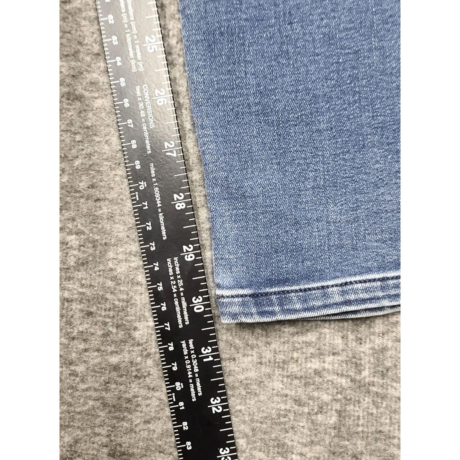 CO Duluth Daily Denim Jeans Womens 10x31 Blue Stretch Straight Leg 5-Pocket Regular Denim Work "Classic" Trouser Fit Size 32" / US 10 / IT 46 - 7 Thumbnail
