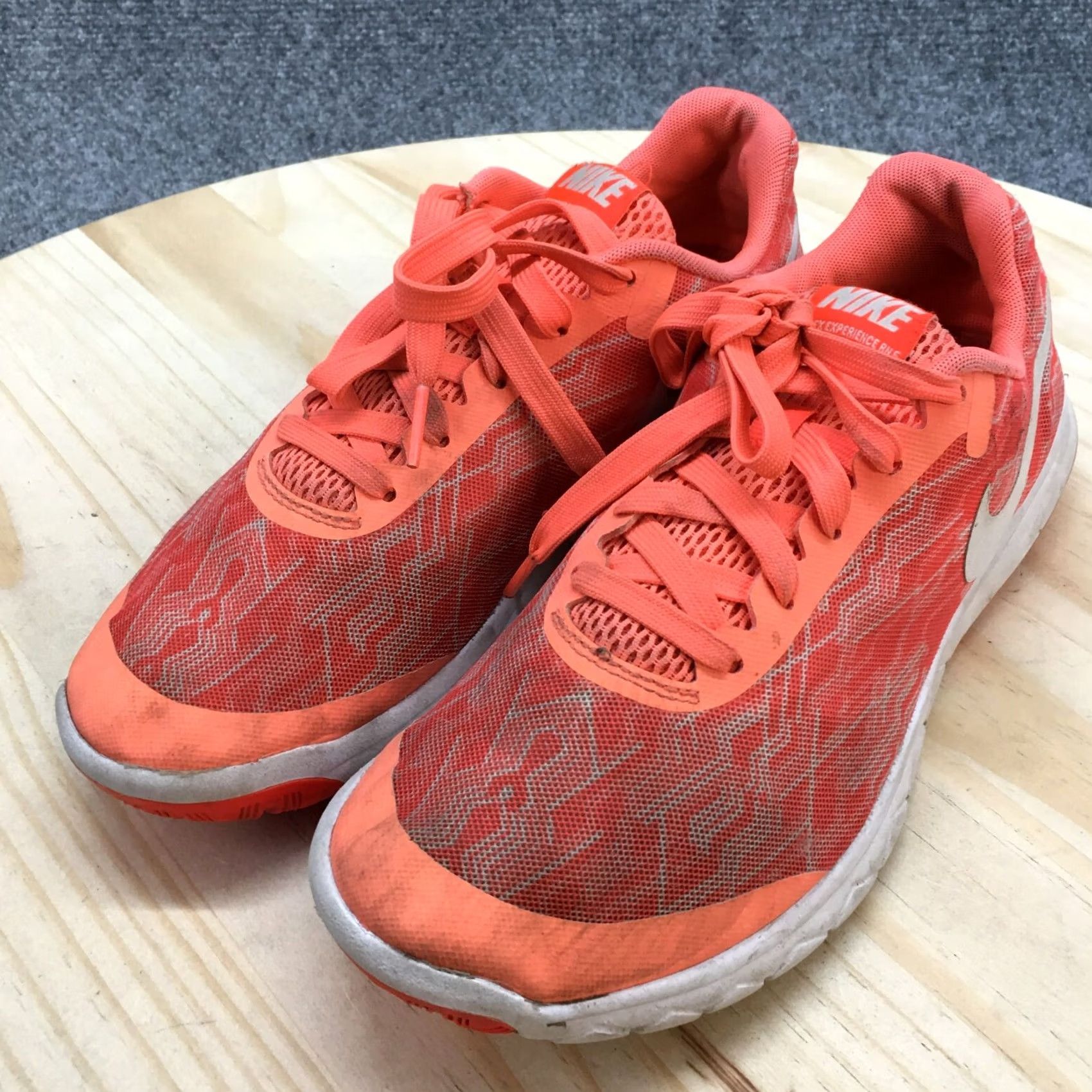 Nike Nike Flex Experience RN Running Sneaker Orange Low Top Womens 8 844673-800 Size M / US 6-8 / IT 42-44 - 3 Thumbnail