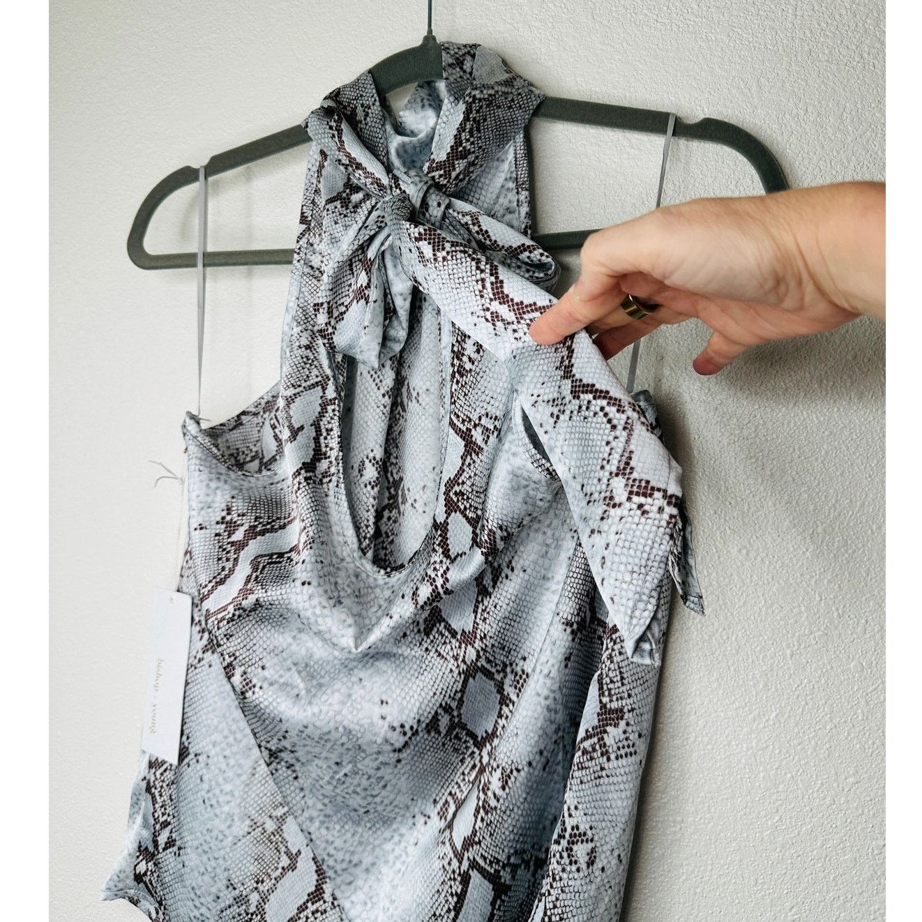 Other NWT Bishop + Young The Rain Python Tie Sleeveless Blouse S Size S / US 4 / IT 40 - 7 Thumbnail