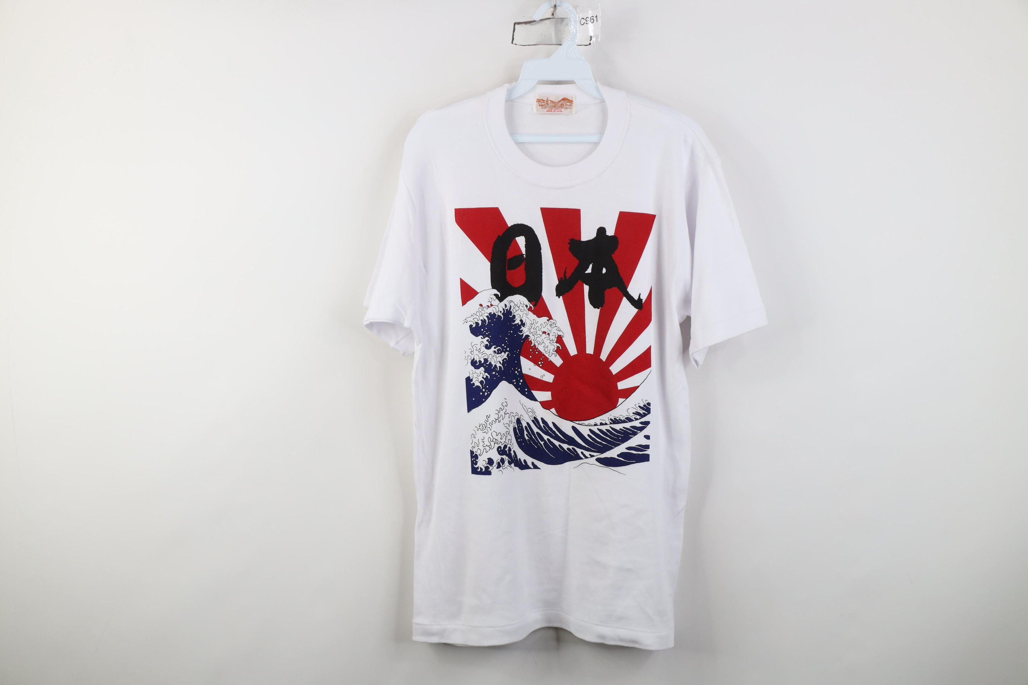 Vintage Vintage 90s Streetwear Rising Sun Great Wave T-Shirt White Size US M / EU 48-50 / 2 - 1 Thumbnail