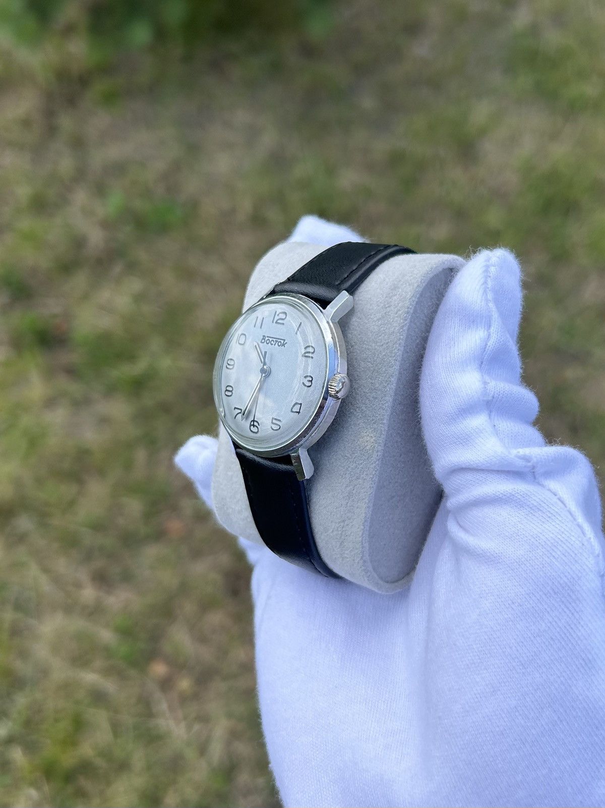Vintage Vintage Vostok Watch USSR Soviet Mechanical Authentic 1980s Size ONE SIZE - 15 Thumbnail