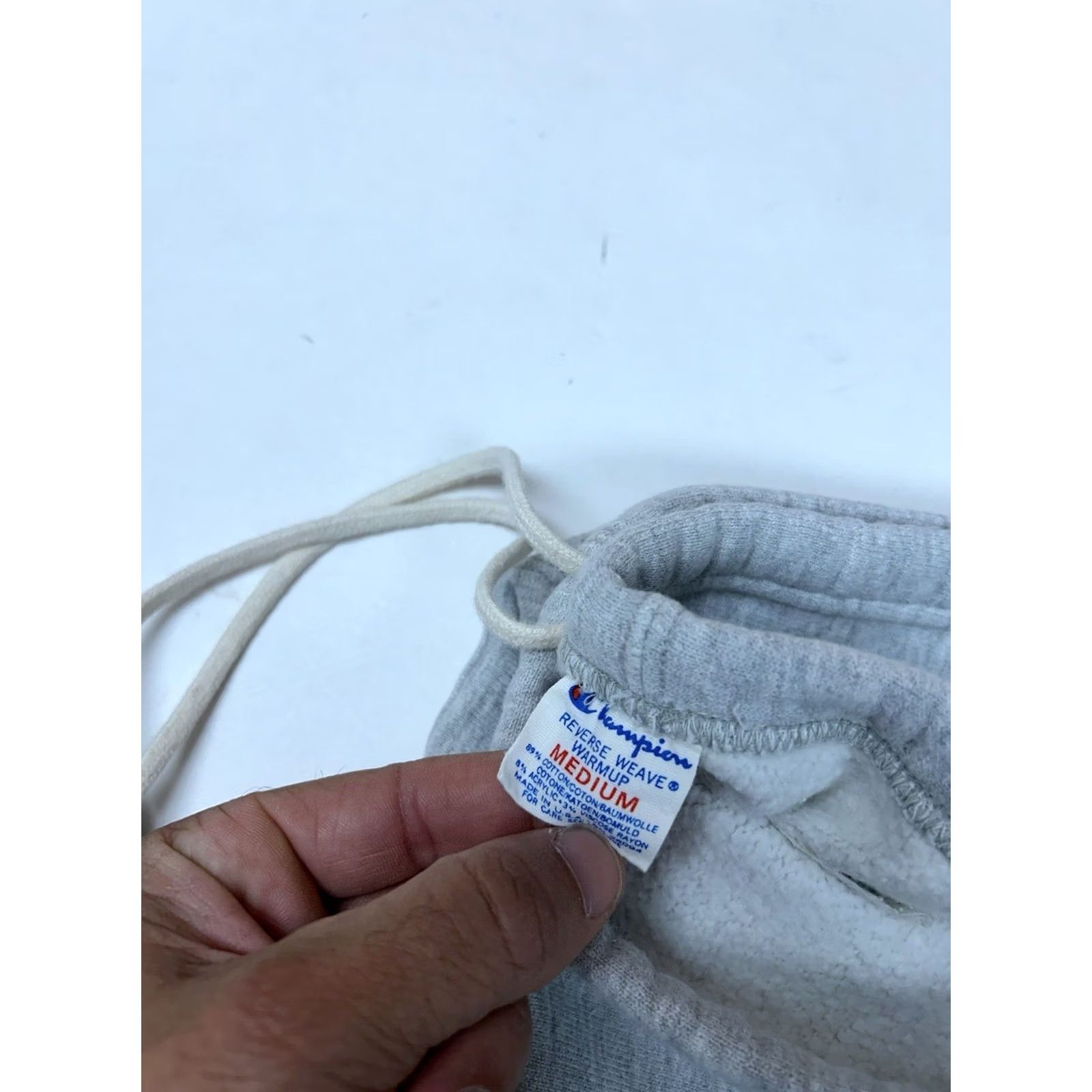 Champion VINTAGE Champion Sweatpants 80s Gray Joggers Drawstring Medium Pants Reverse Weave Size US 31 - 2 Thumbnail