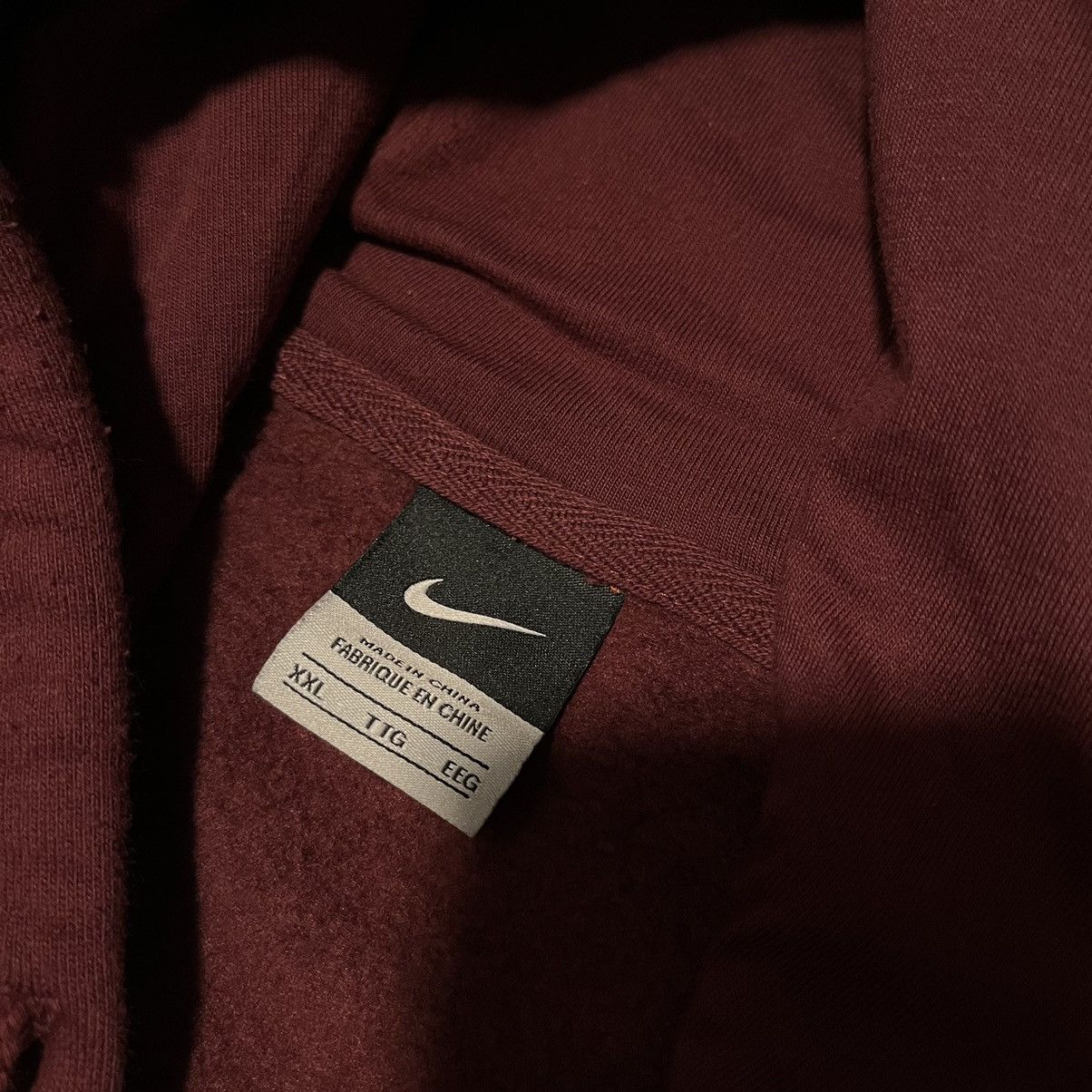 Nike Vintage Nike Virginia Tech Center Swoosh Embroidered Hoodie Size US XXL / EU 58 / 5 - 5 Thumbnail