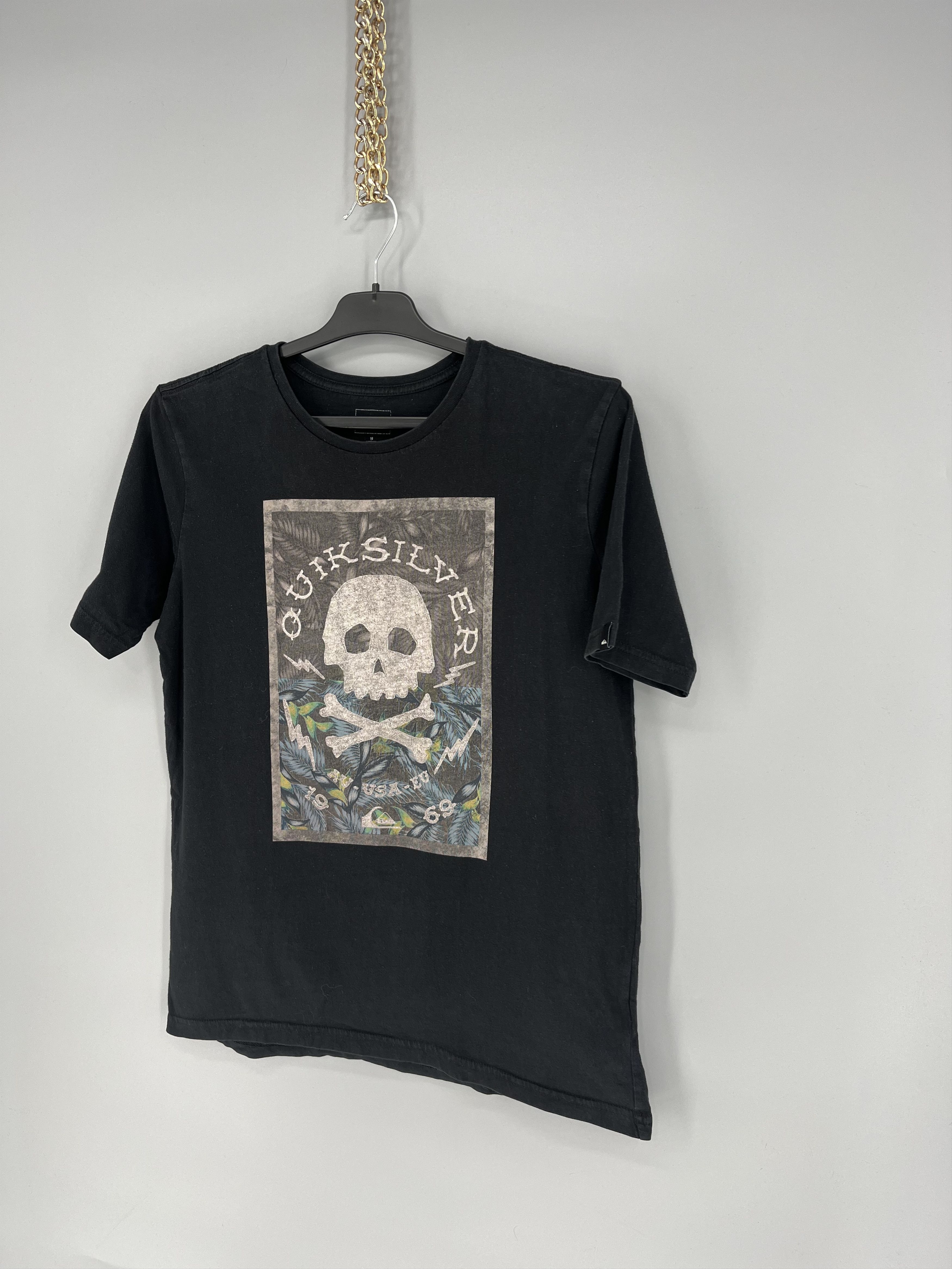 Quiksilver VTG Y2K Quiksilver Skull Logo Punk Design Surf Skate Tees Size US S / EU 44-46 / 1 - 3 Thumbnail