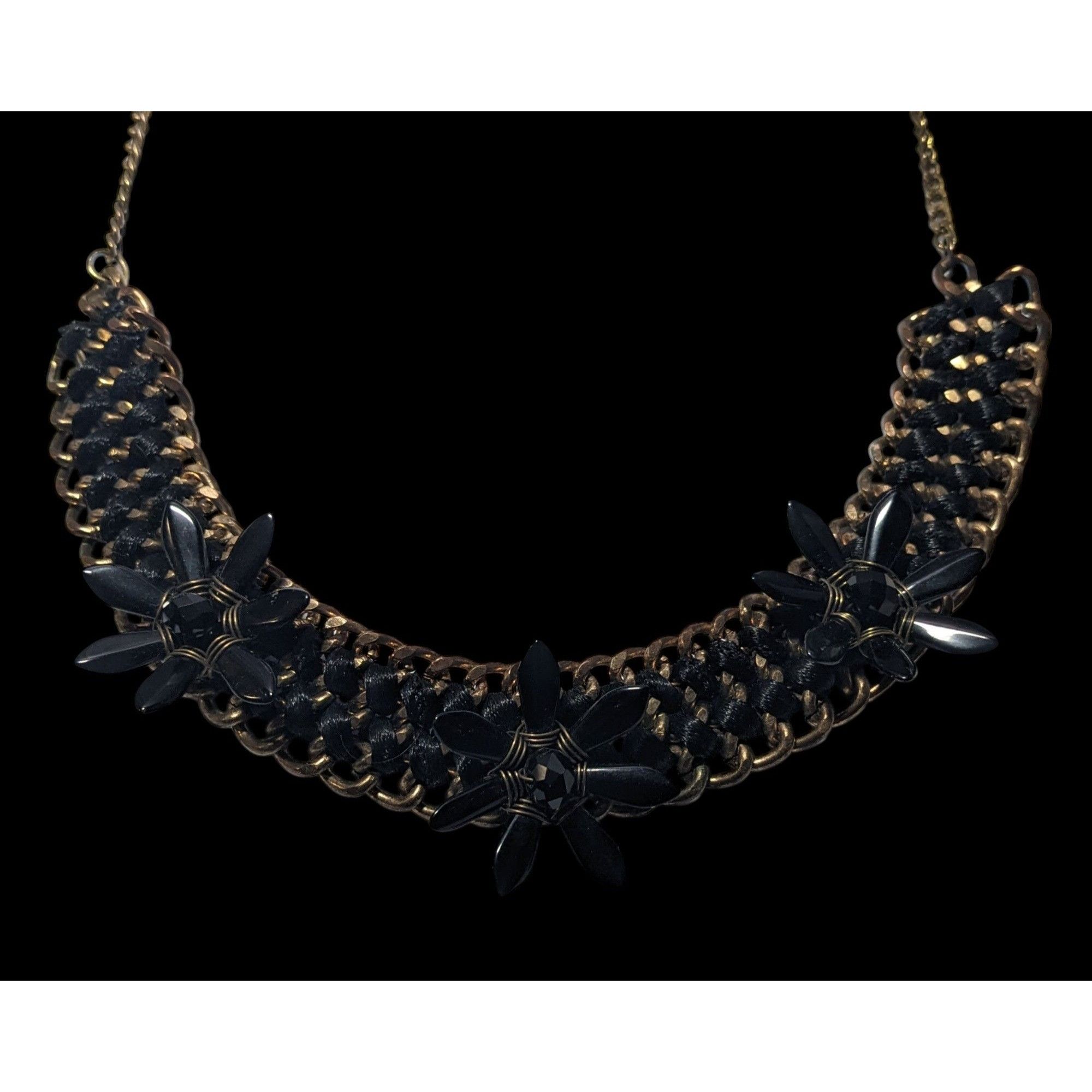 Other Glam Goth Chunky Floral Black And Gold Tone Necklace Size ONE SIZE - 3 Thumbnail