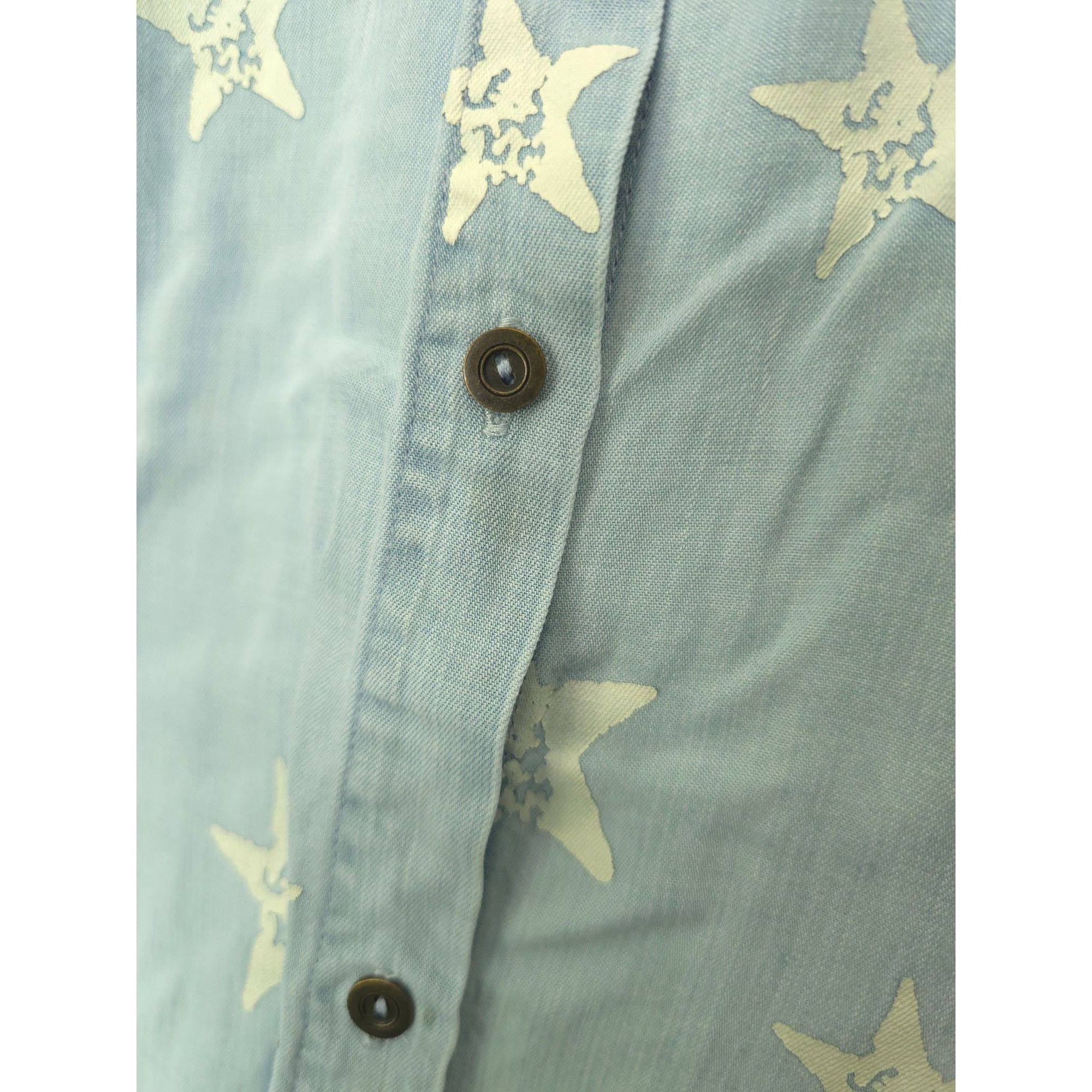 Other Blue B Collection Distressed Denim Star Print Button-Up Shir Size L / US 10 / IT 46 - 3 Thumbnail