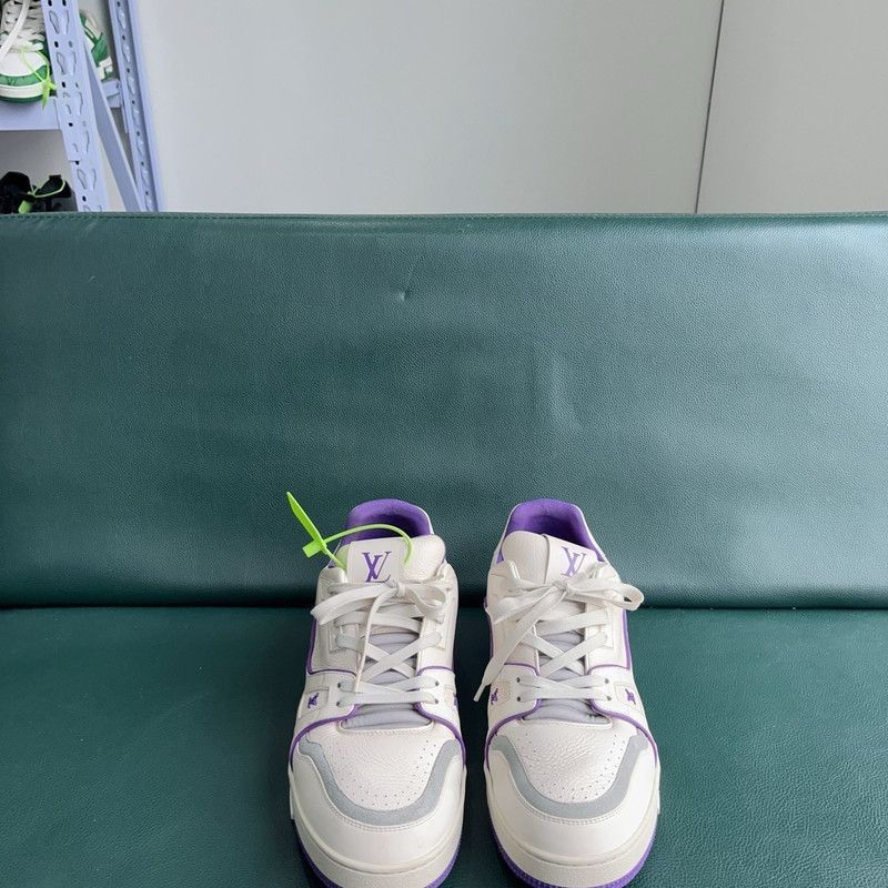 Louis Vuitton Louis Vuitton Low-Top Trainer in White and Purple -2508 Size US 10.5 / EU 43-44 - 2 Thumbnail
