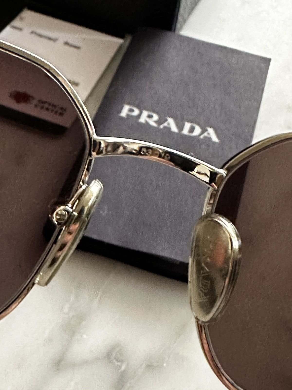 Prada NEVER WORN PRADA SUNGLASSES SILVER WITH BLACK GLASSES UNISEX Size ONE SIZE - 8 Thumbnail