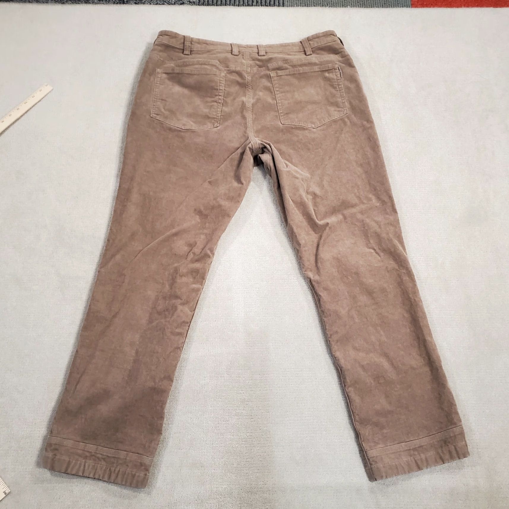 Vintage Duluth Mens Pants Corduroy Brown Straight Leg Regular Fit 32 Inseam Flat Front Pockets Logo Size US 40 / EU 56 - 7 Thumbnail