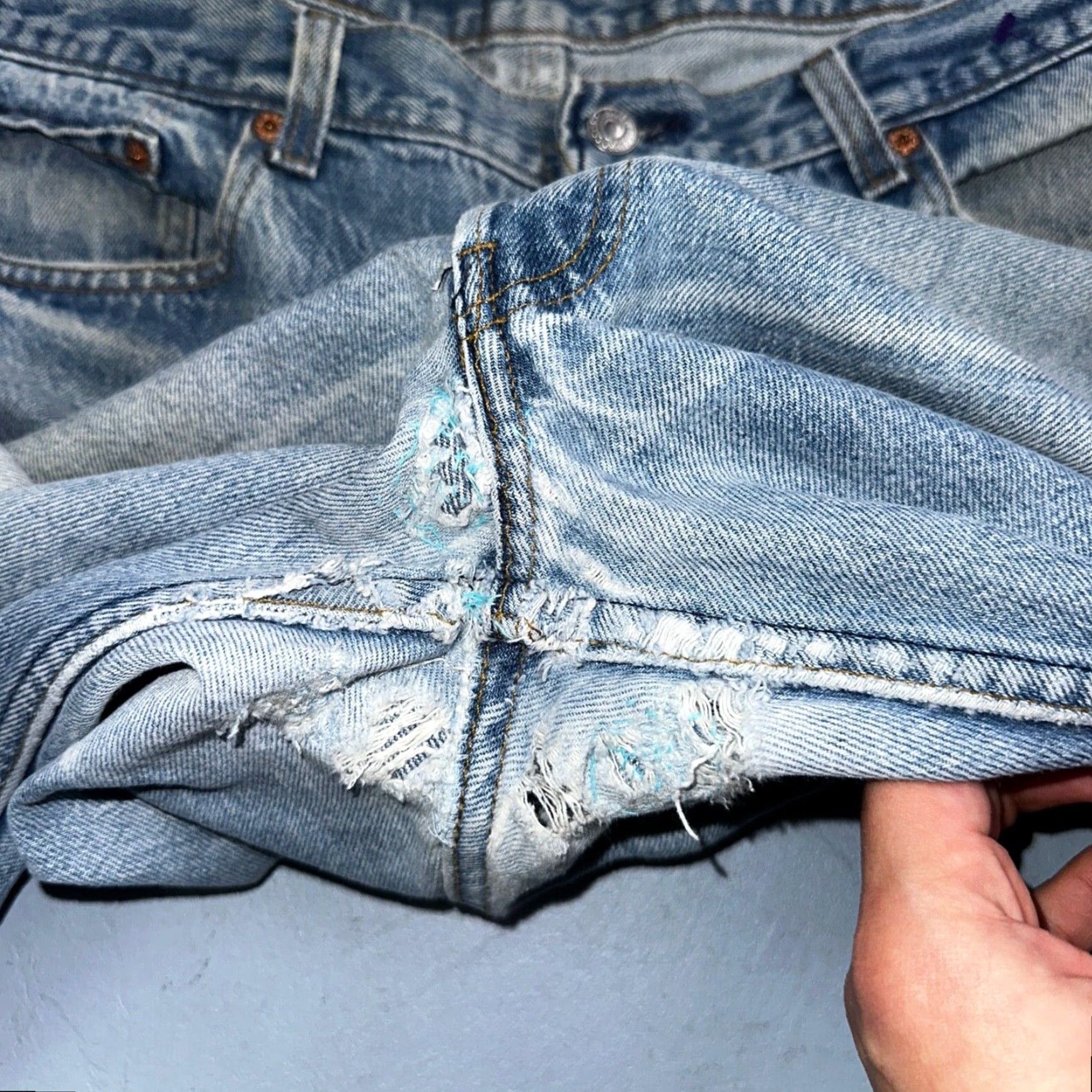 Levi's VINTAGE Levi's 501 Jeans Way 90s Straight Levi's 501 40x36 Blue Light Wash Mens Jeans Classic Style 90s Boys? Size US 40 / EU 56 - 7 Thumbnail