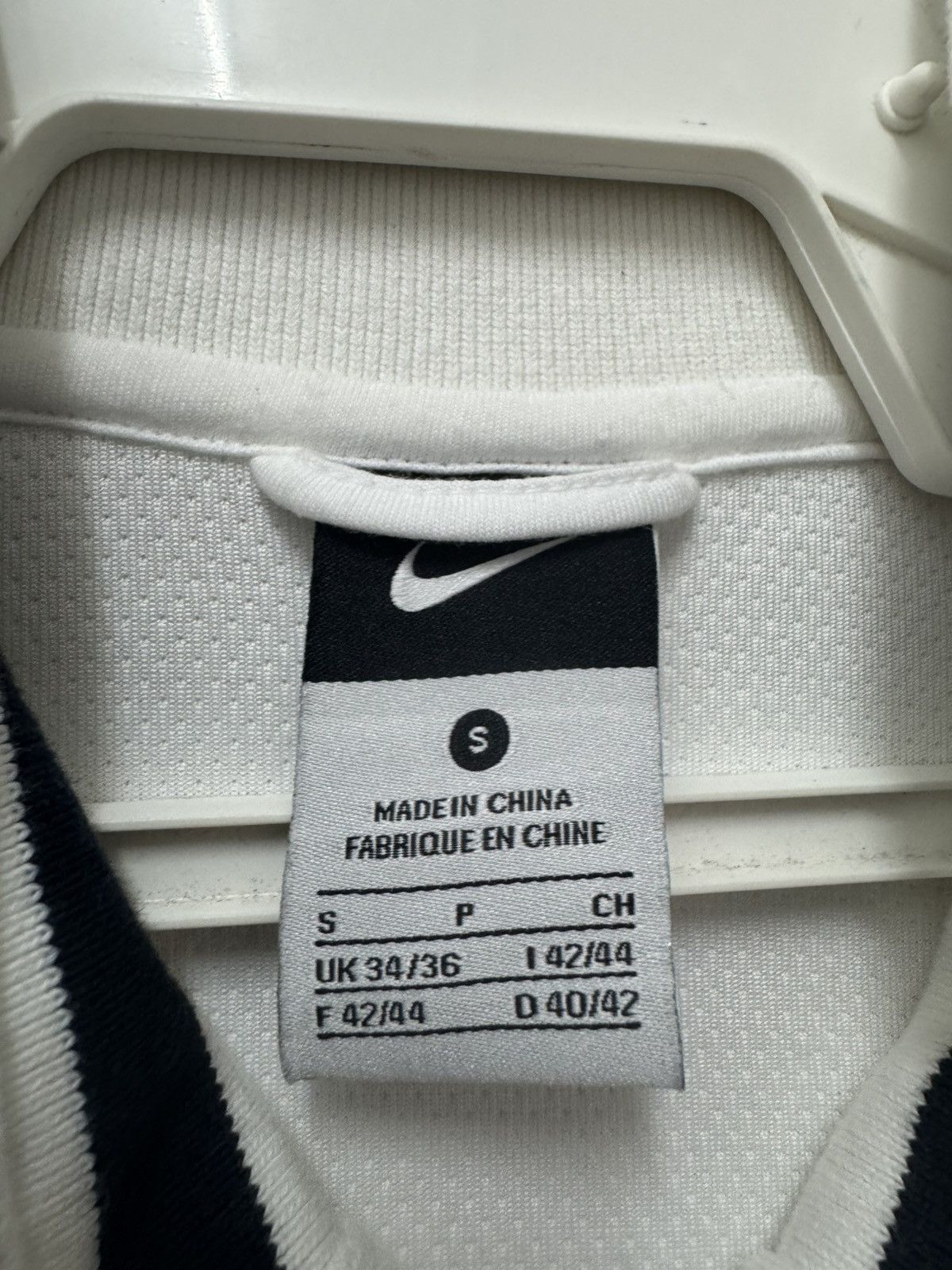 Nike Vintage Nike Roger Federed Embroidered Logo Tennis RF Size US S / EU 44-46 / 1 - 7 Thumbnail