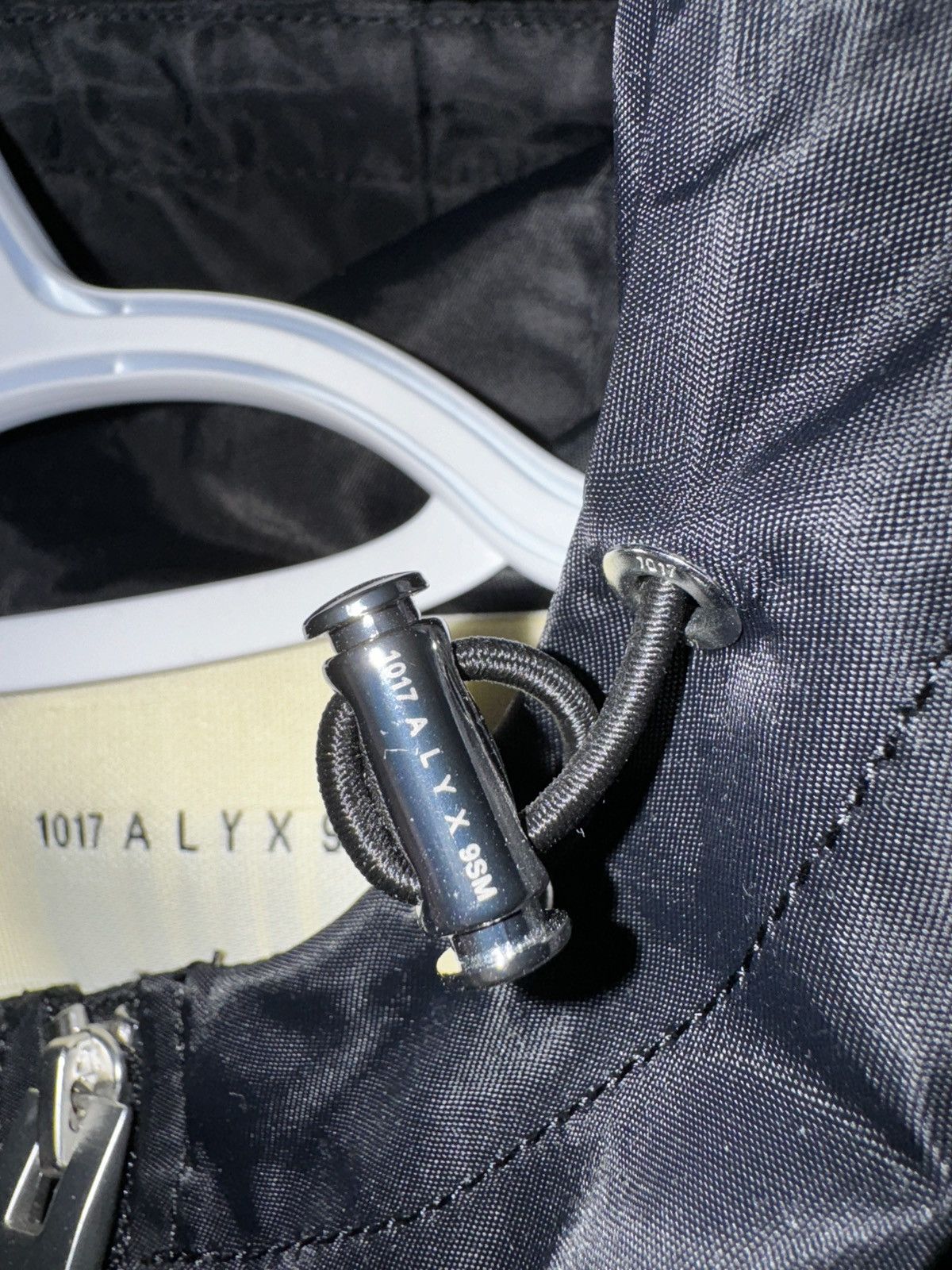 1017 ALYX 9SM 1017 ALYX 9SM Black Windbreaker Jacket Size US S / EU 44-46 / 1 - 12 Thumbnail