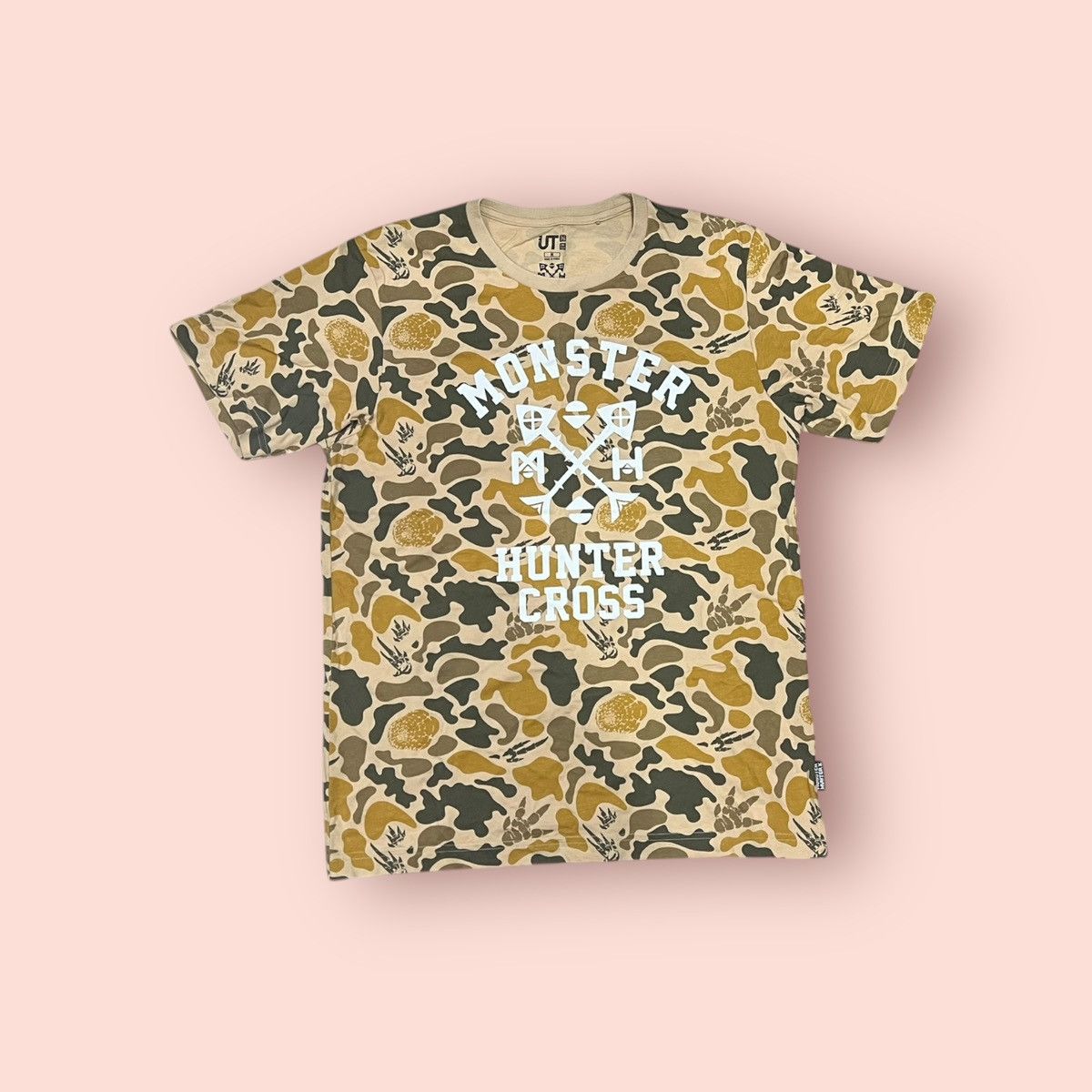 Anime × Jun Takahashi × Uniqlo RARE MONSTER HUNTER CROSS x UNIQLO FULL PRINTED CAMO SHIRTS Size US M / EU 48-50 / 2 - 1 Thumbnail
