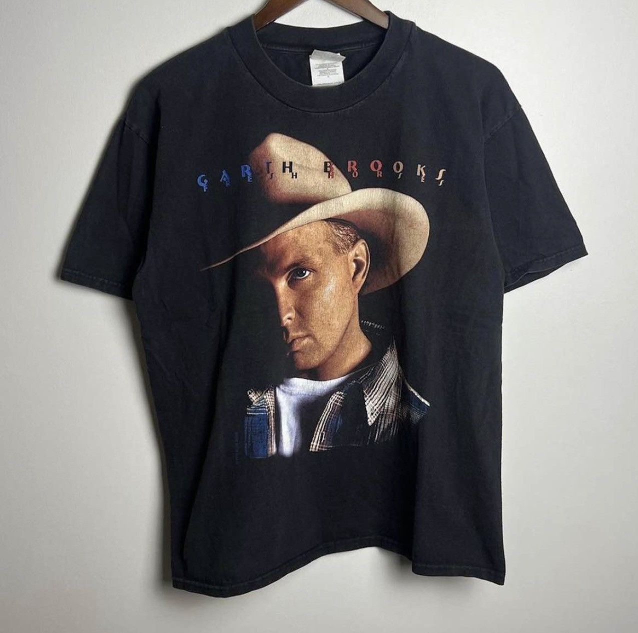 Vintage 90s vintage garth brooks tee Size US L / EU 52-54 / 3 - 1 Thumbnail