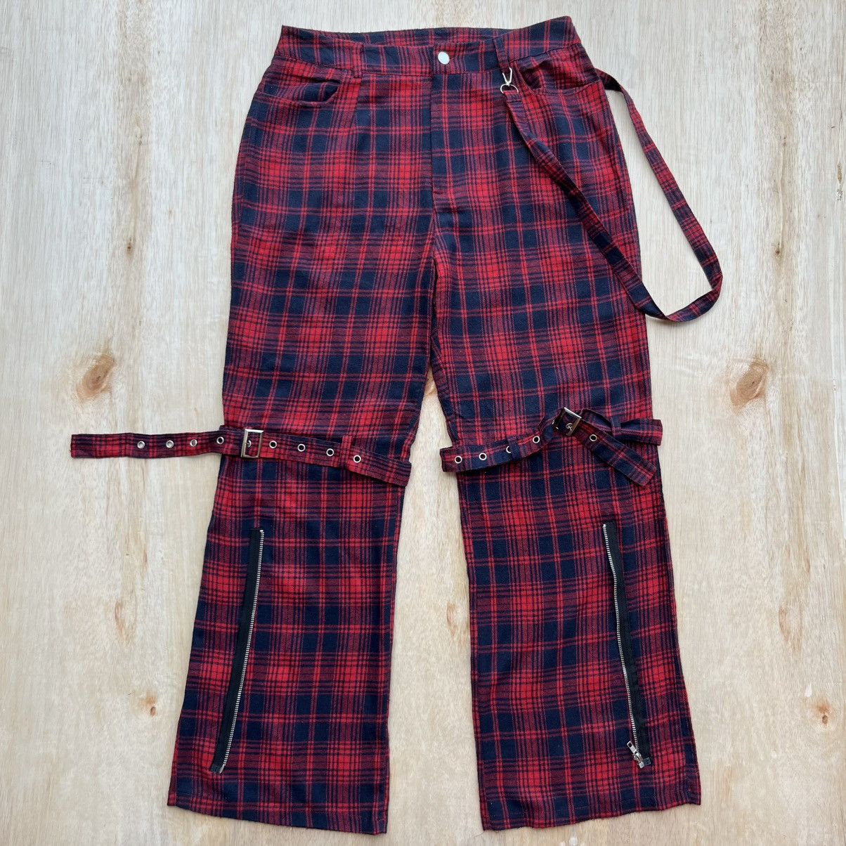 Punk and Yo ROMWE MAD PUNK FLANNEL RED CHECK PANTS like IF SIX WAS NINE Size US 31 - 1 Thumbnail
