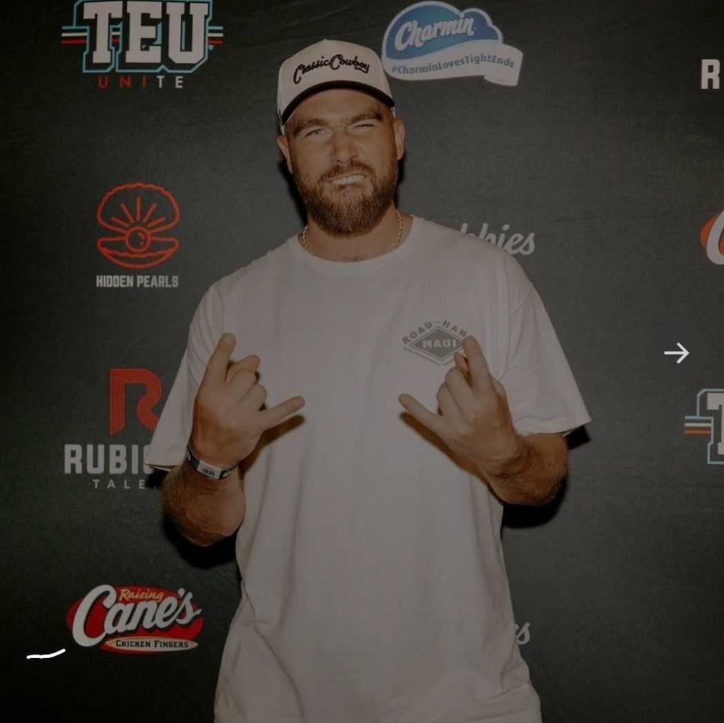 Other CLASSIC COWBOY X UTE Kelce Rare Exclusive Limited Edition Size ONE SIZE - 9 Thumbnail